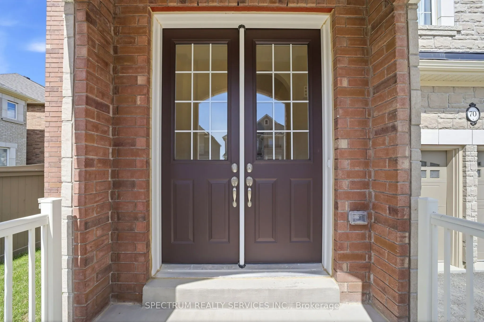 70 Stratford Drive
