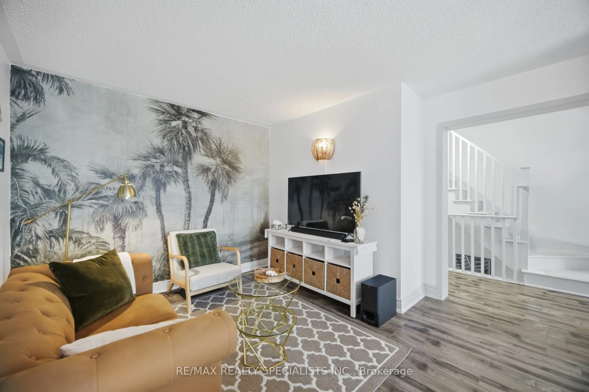 220 Mortimer Crescent