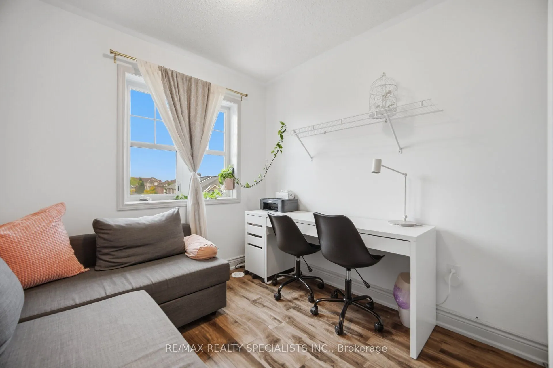 220 Mortimer Crescent