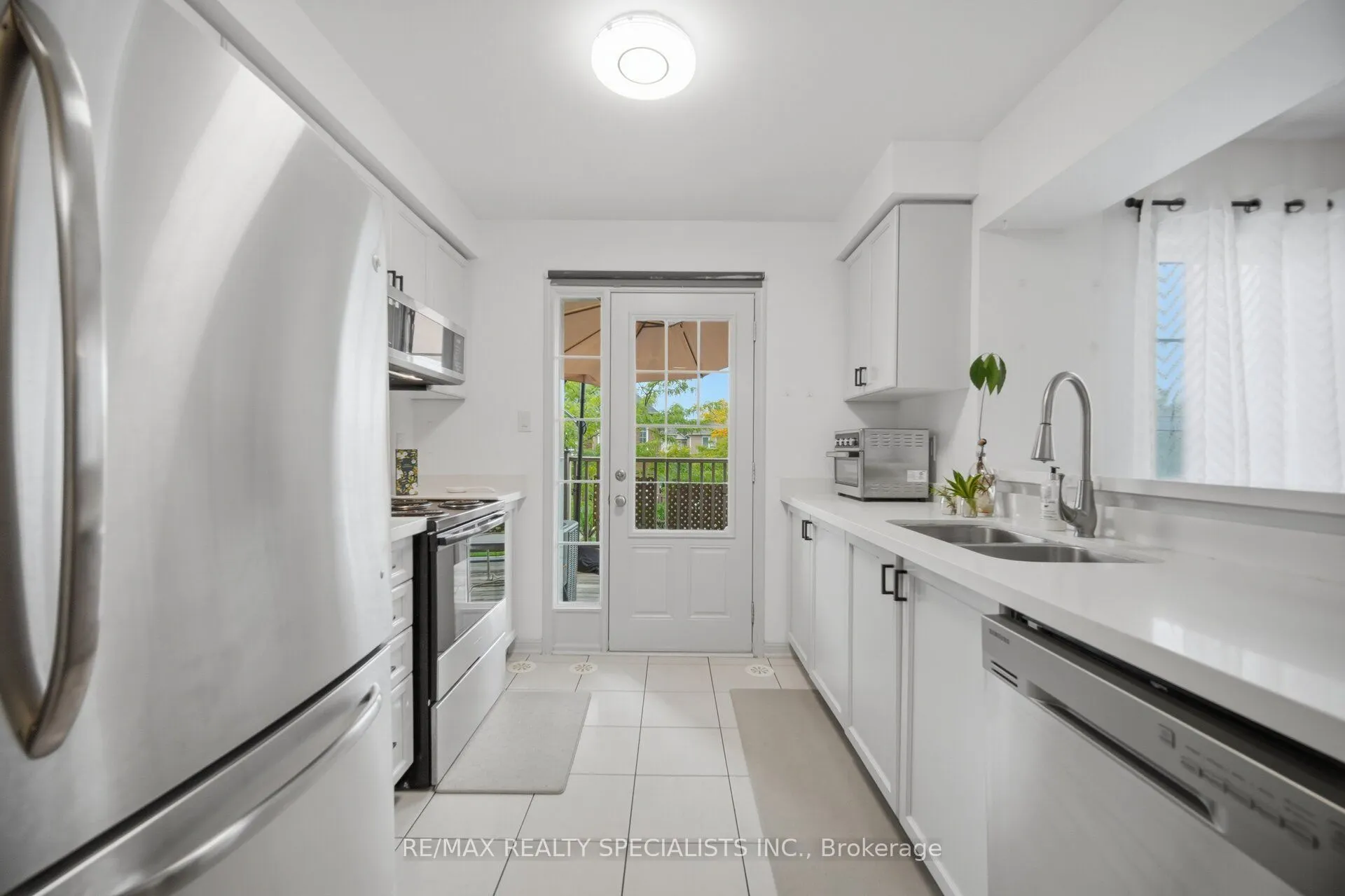 220 Mortimer Crescent