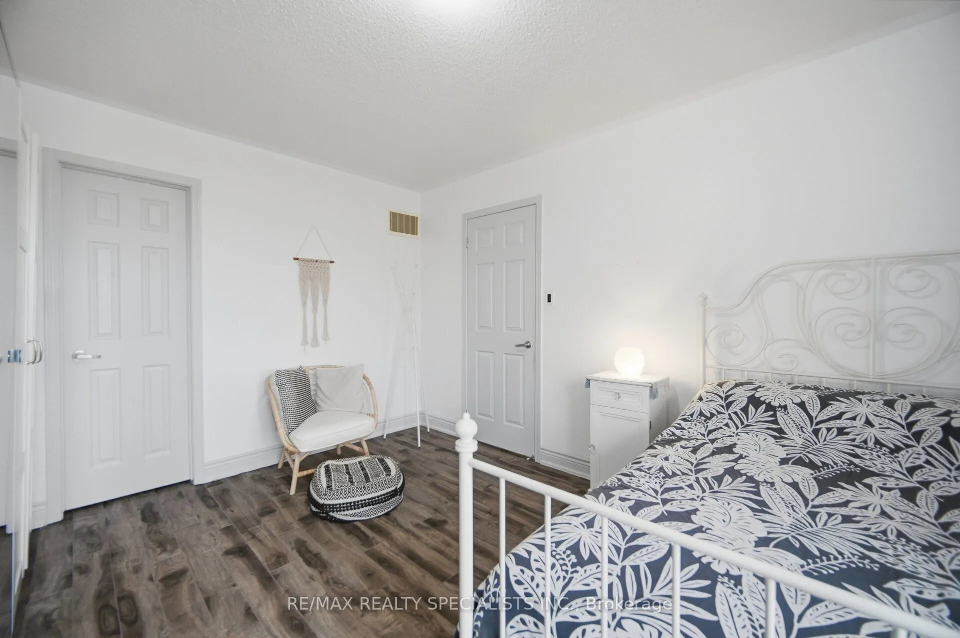 220 Mortimer Crescent