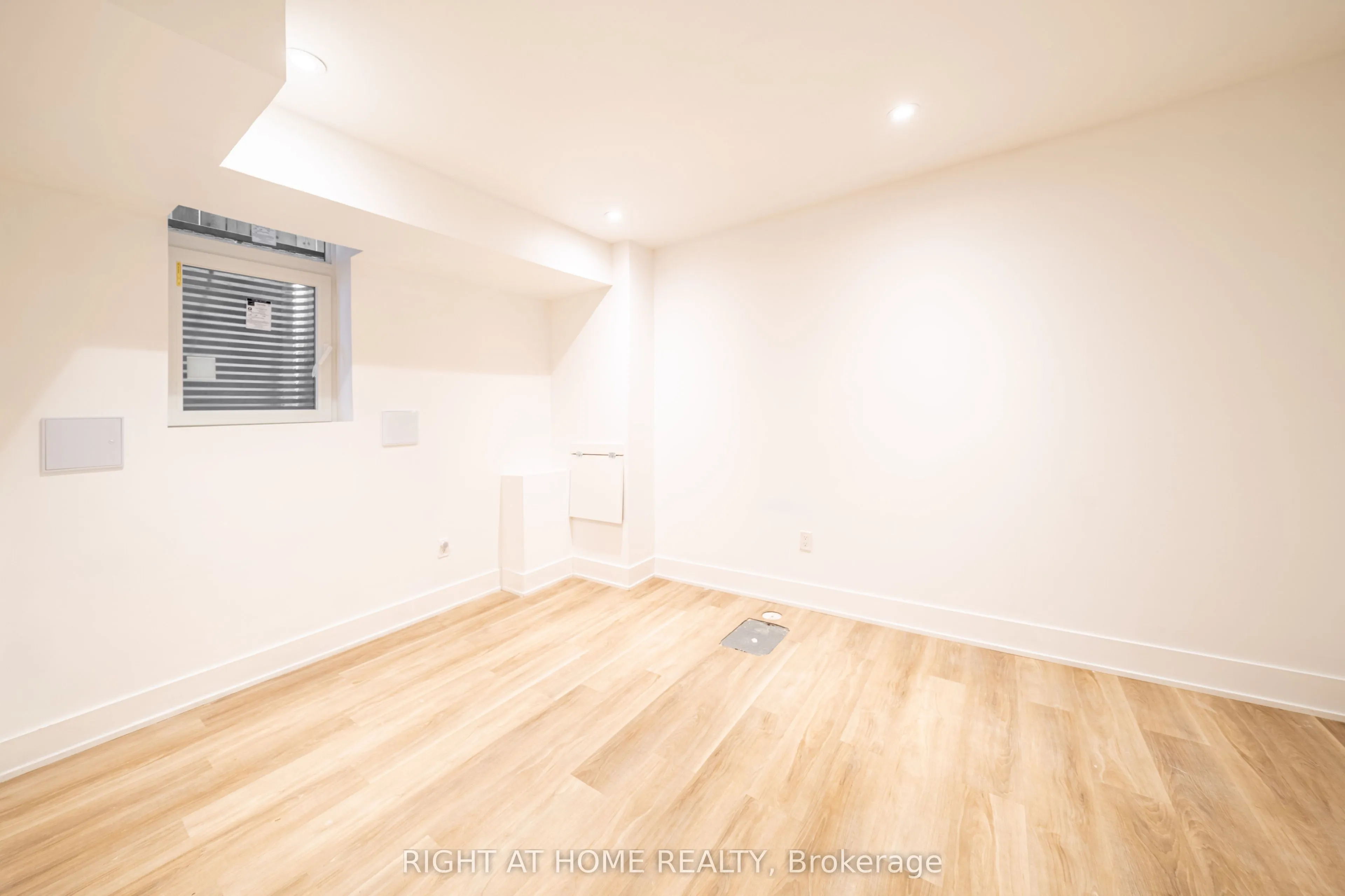 49 B East Drive #Lower
