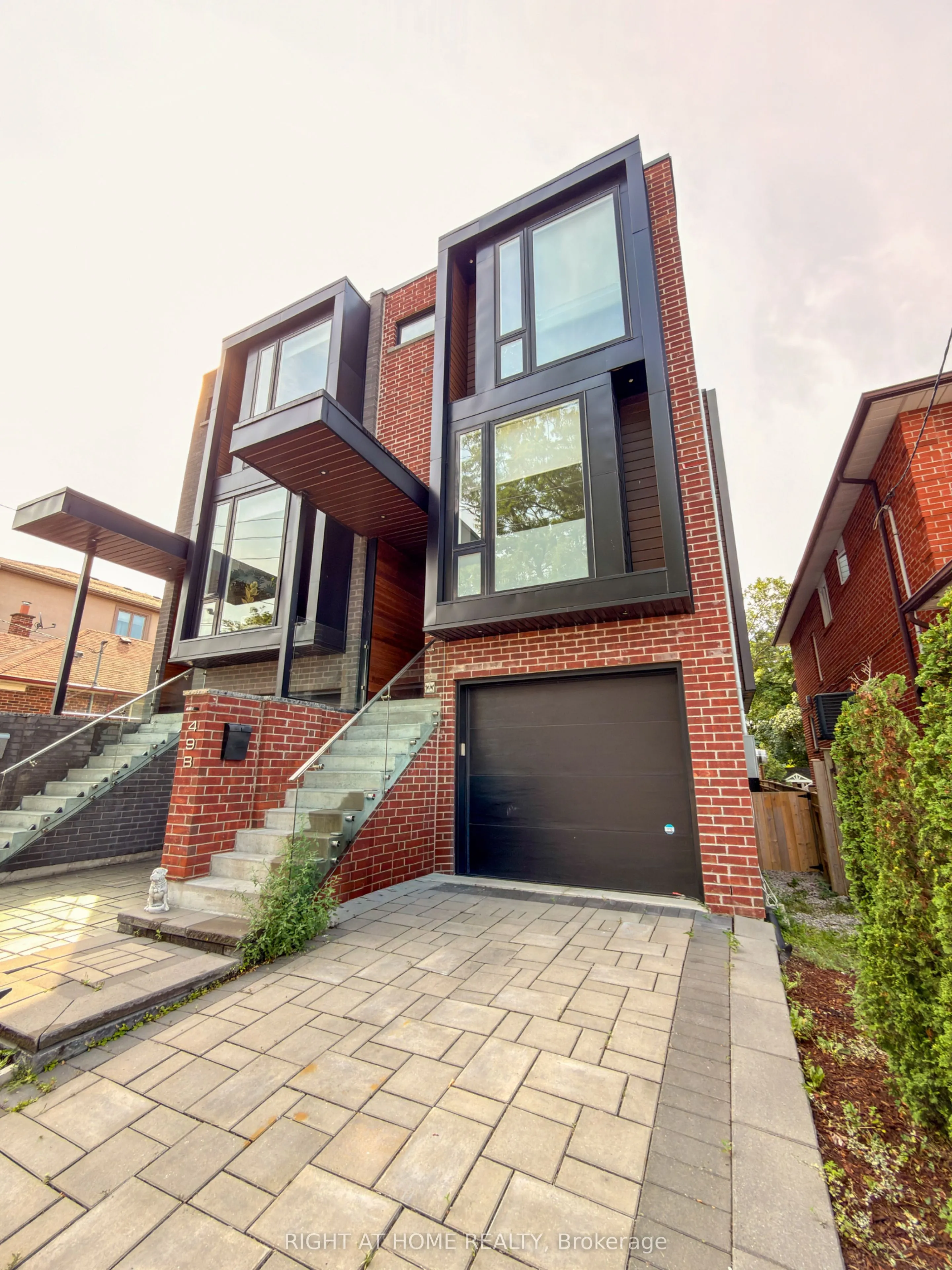 49 B East Drive #Lower