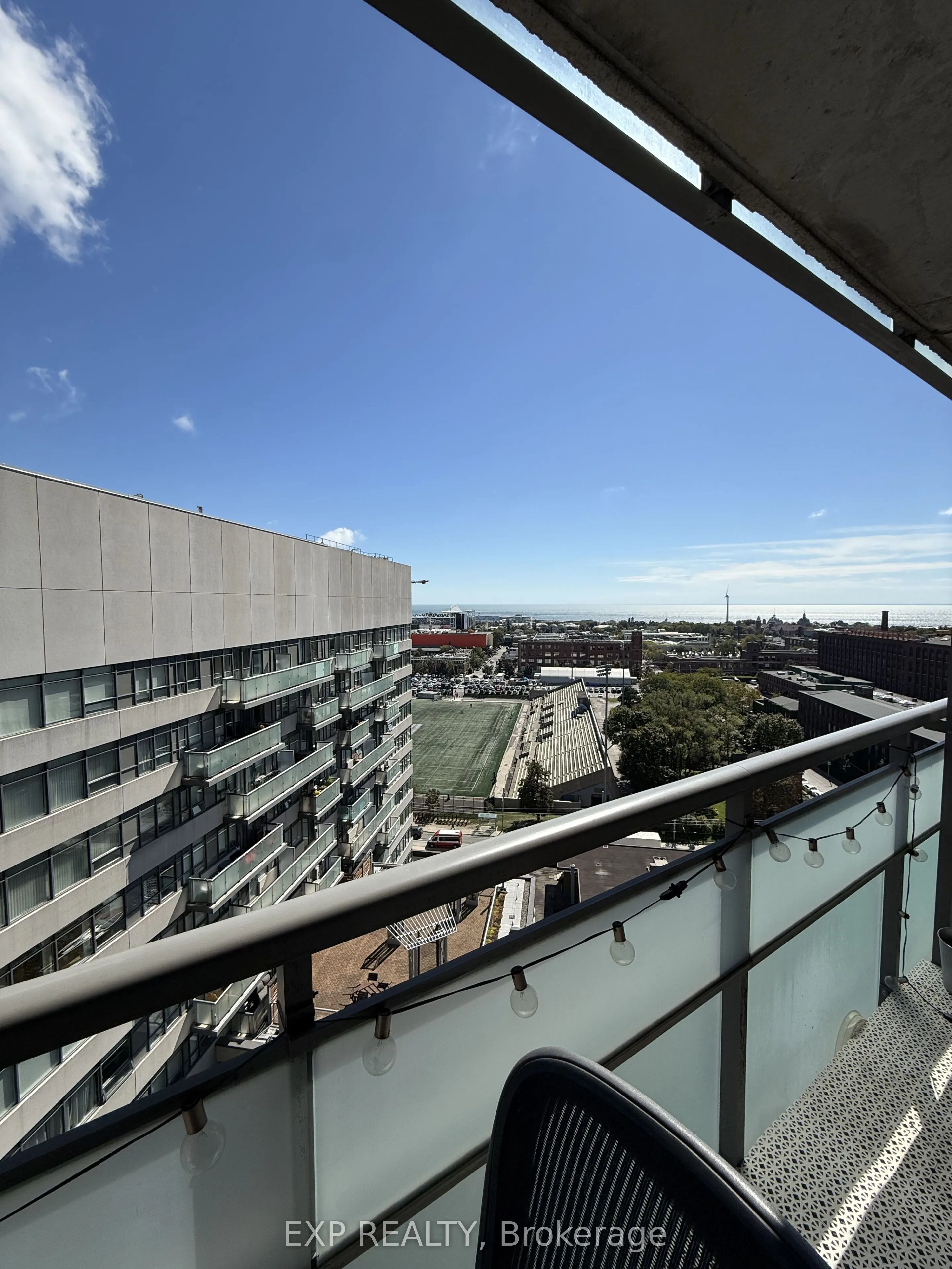 38 Joe Shuster Way #1502