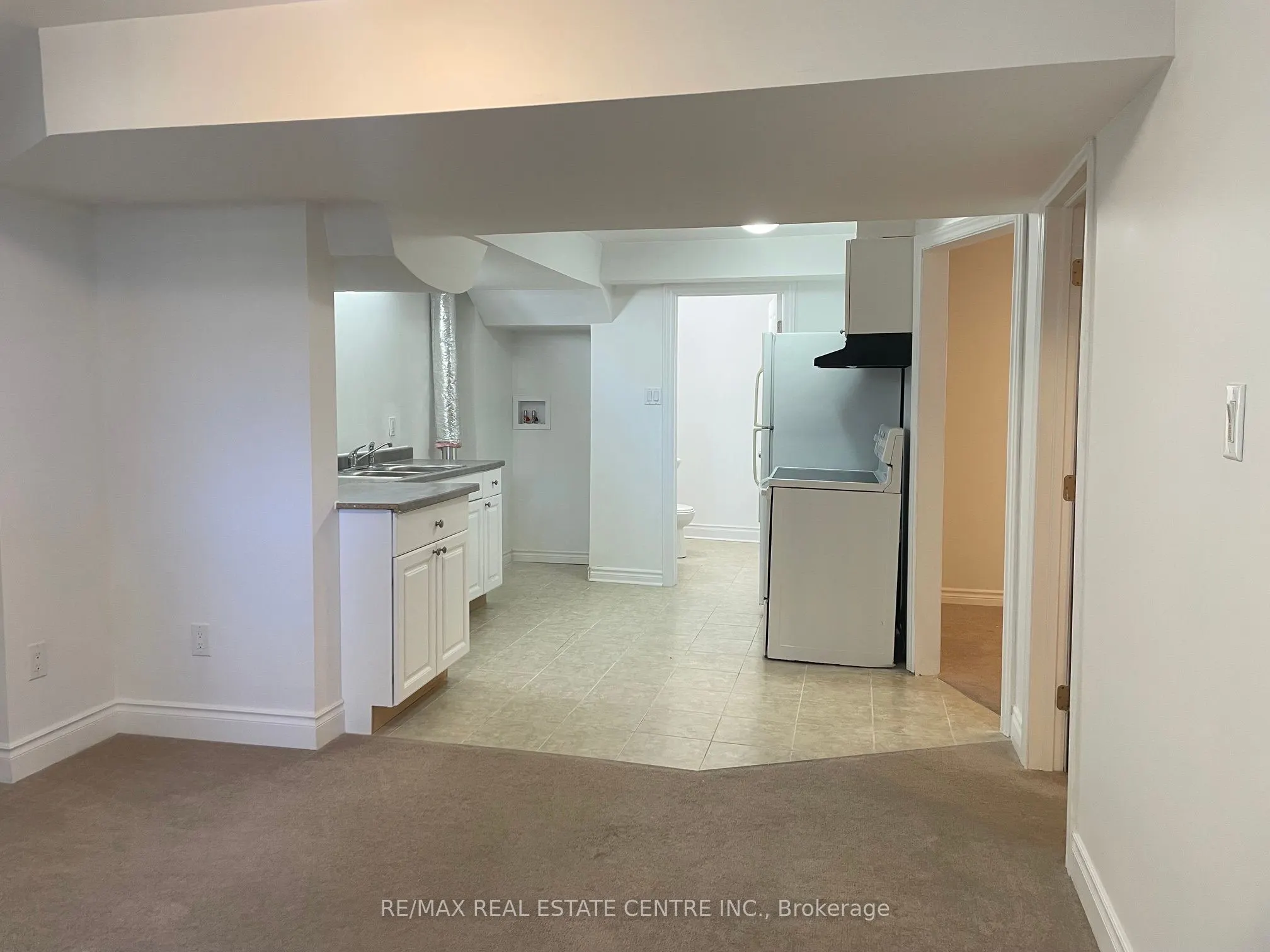 11 Jewelville Street #BASEMENT
