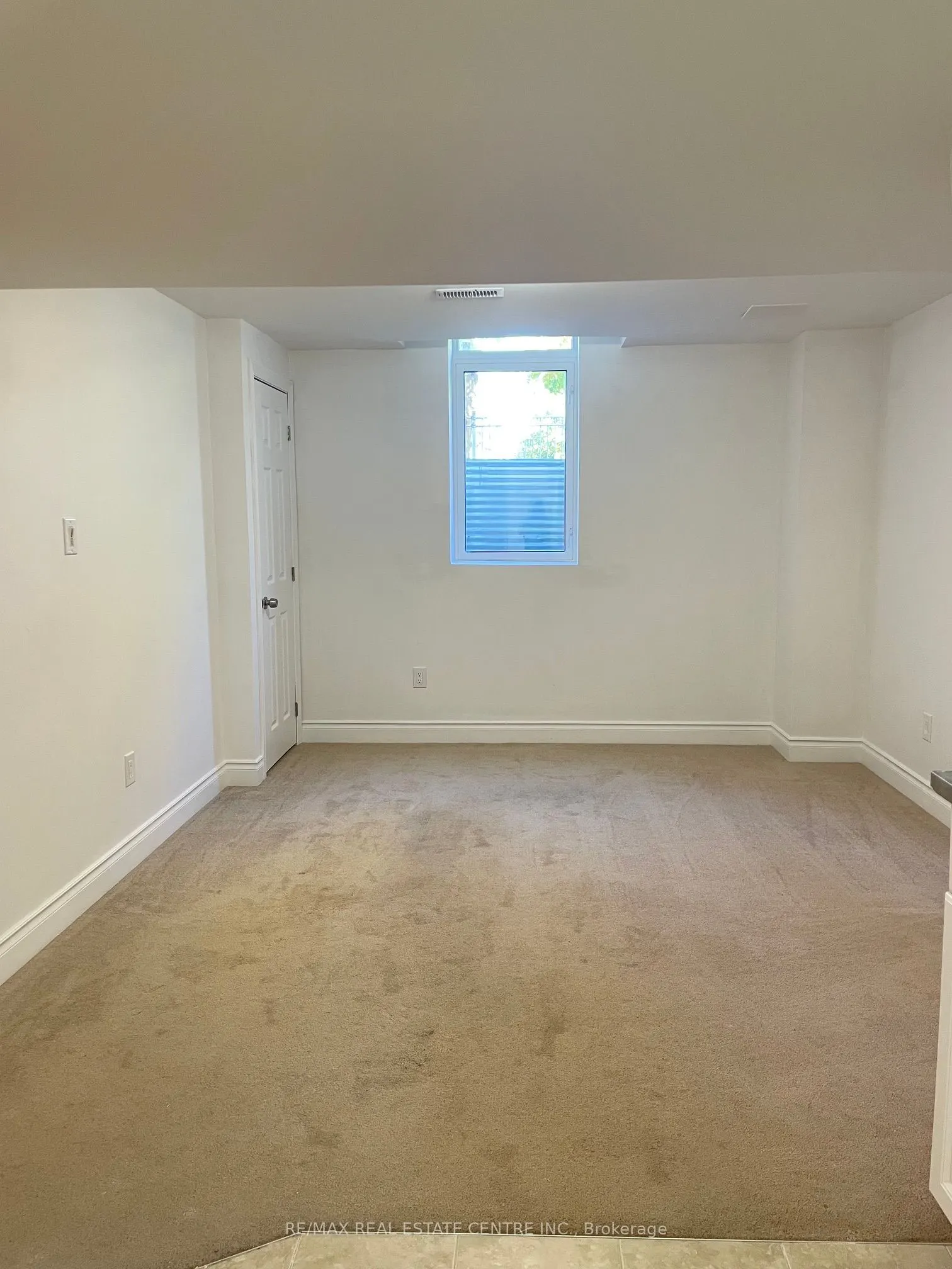 11 Jewelville Street #BASEMENT