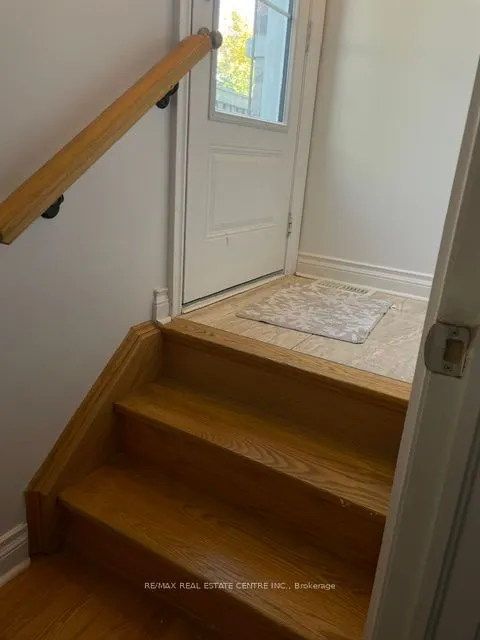 11 Jewelville Street #BASEMENT