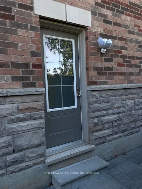 11 Jewelville Street #BASEMENT