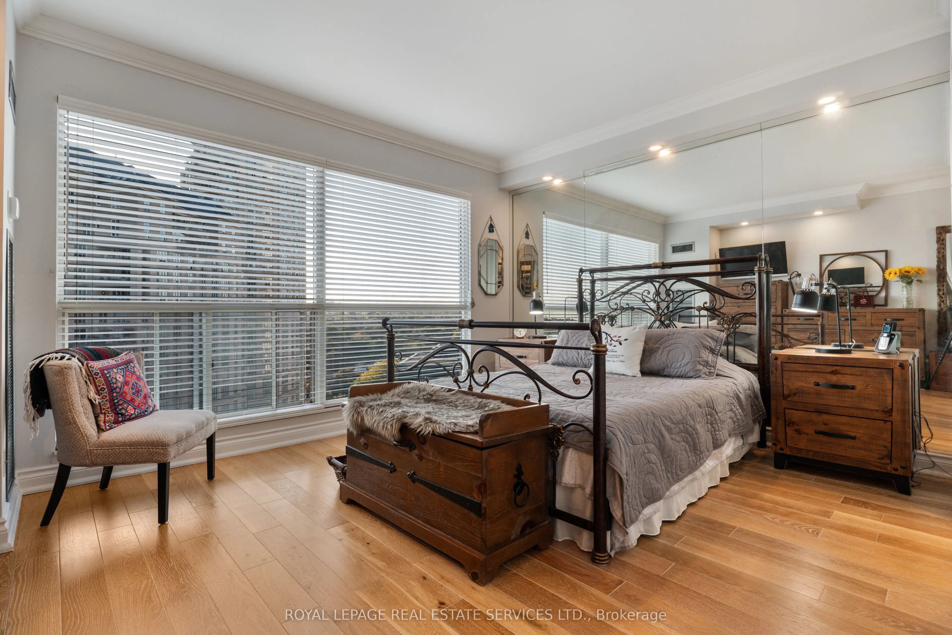 2267 Lake Shore Boulevard W #1304