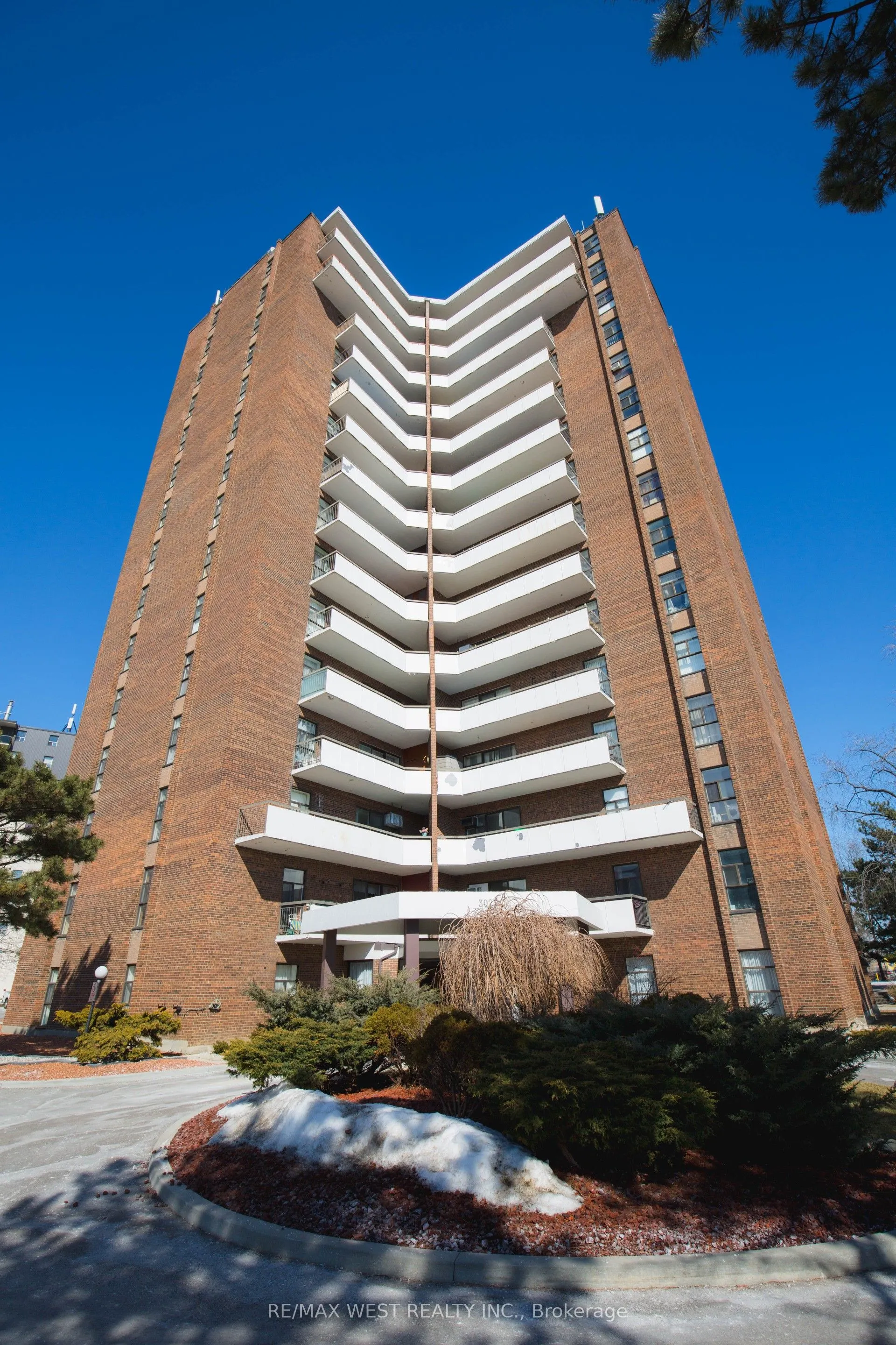 3025 Queen Frederica Drive #1503