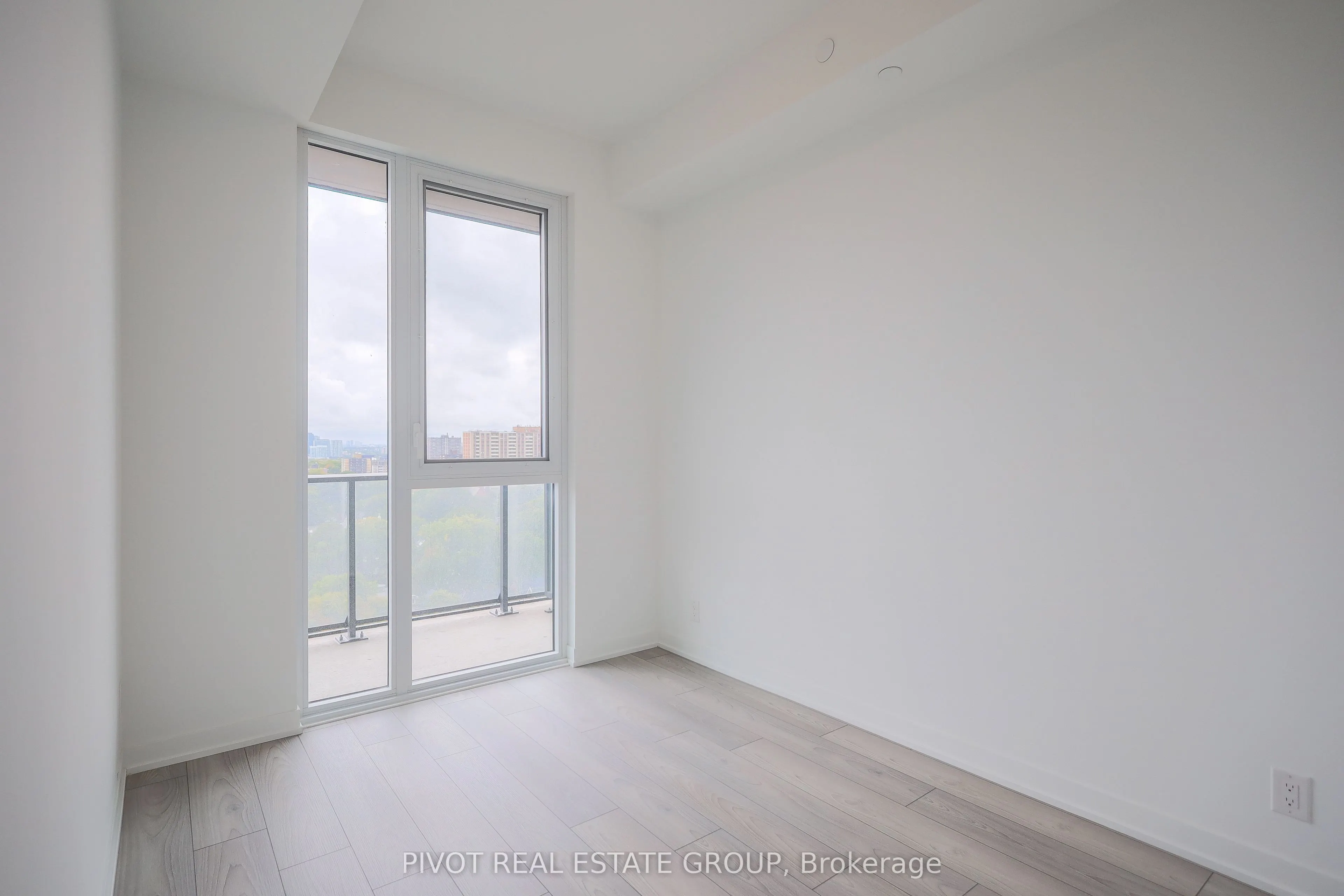 285 Dufferin Street #1406