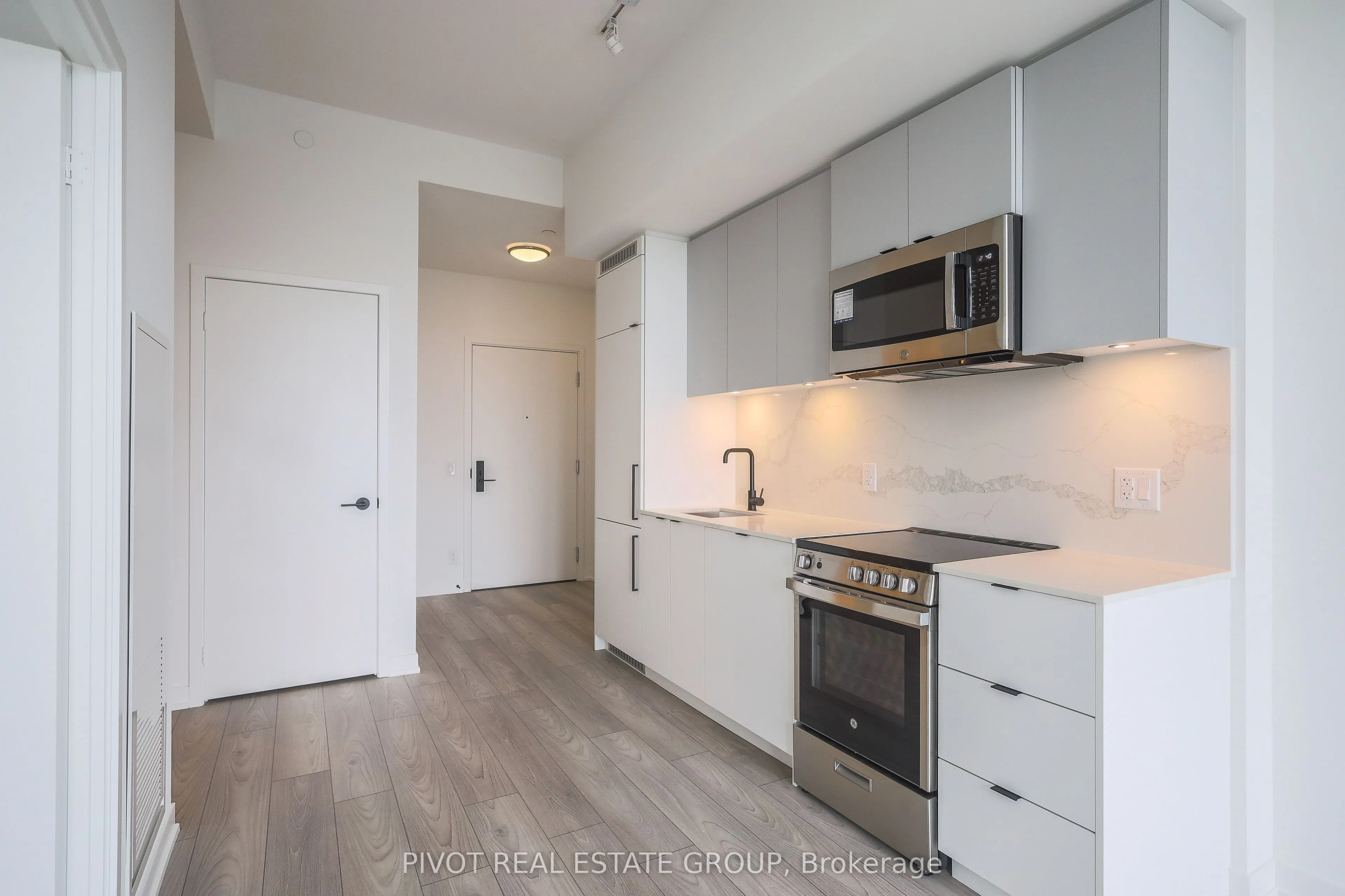 285 Dufferin Street #1406