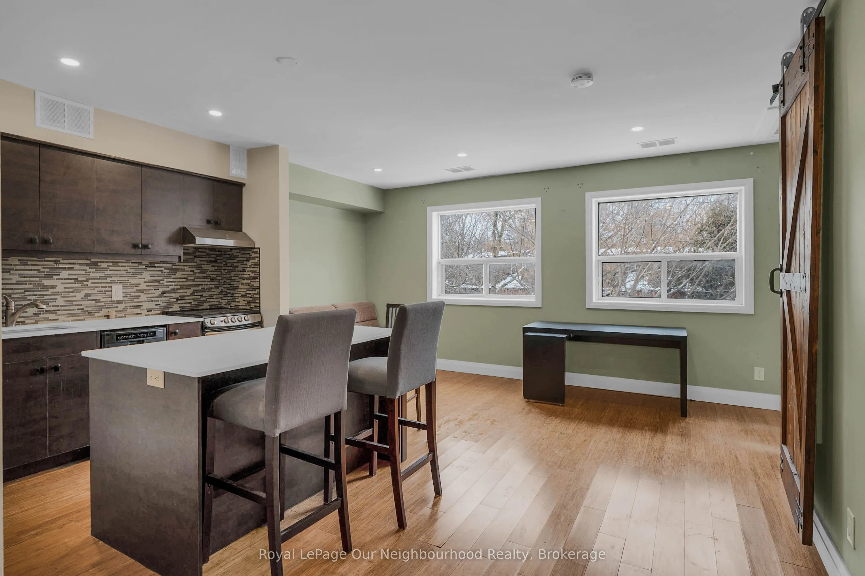 1224 King Street W #300
