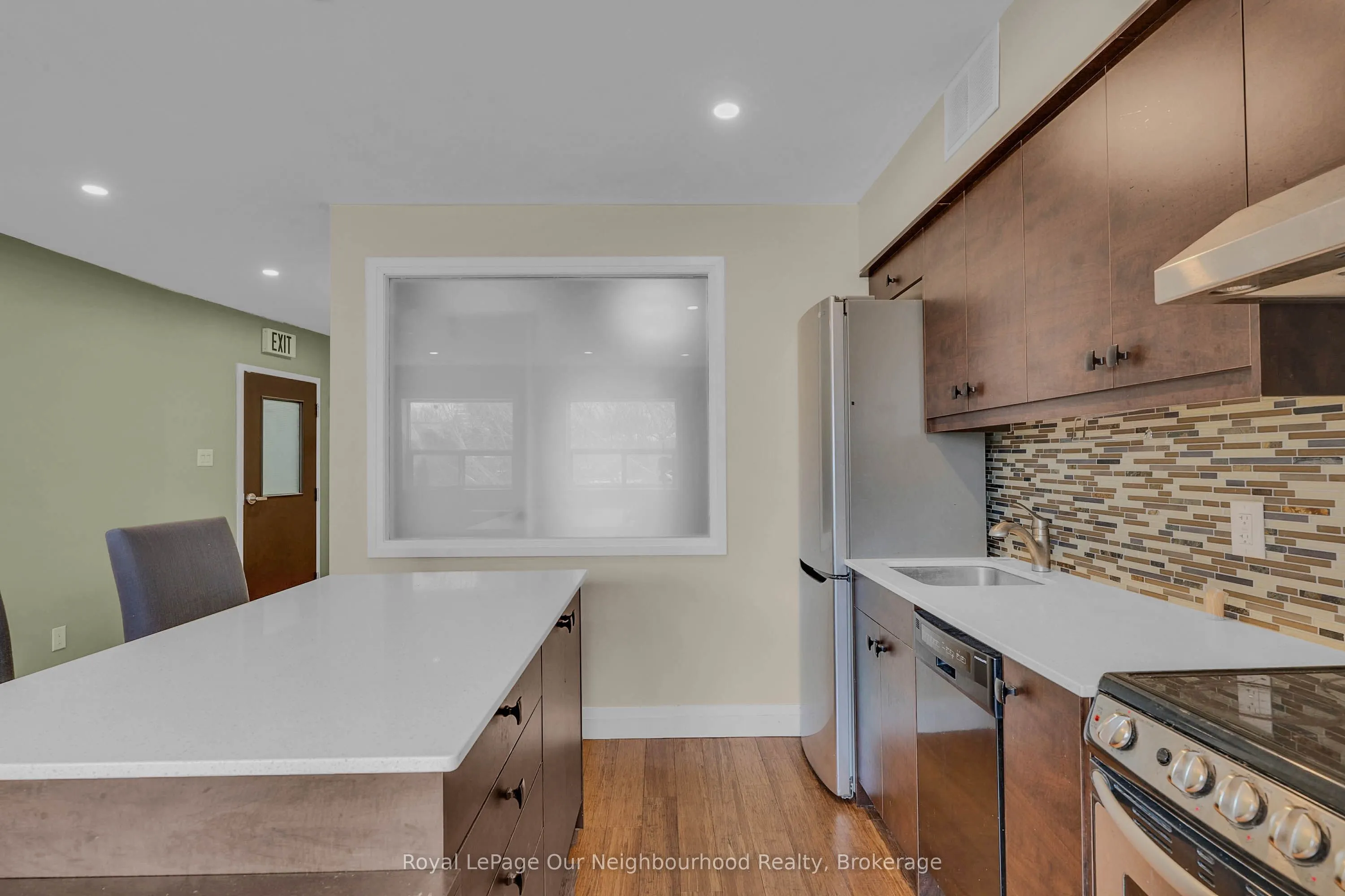1224 King Street W #300