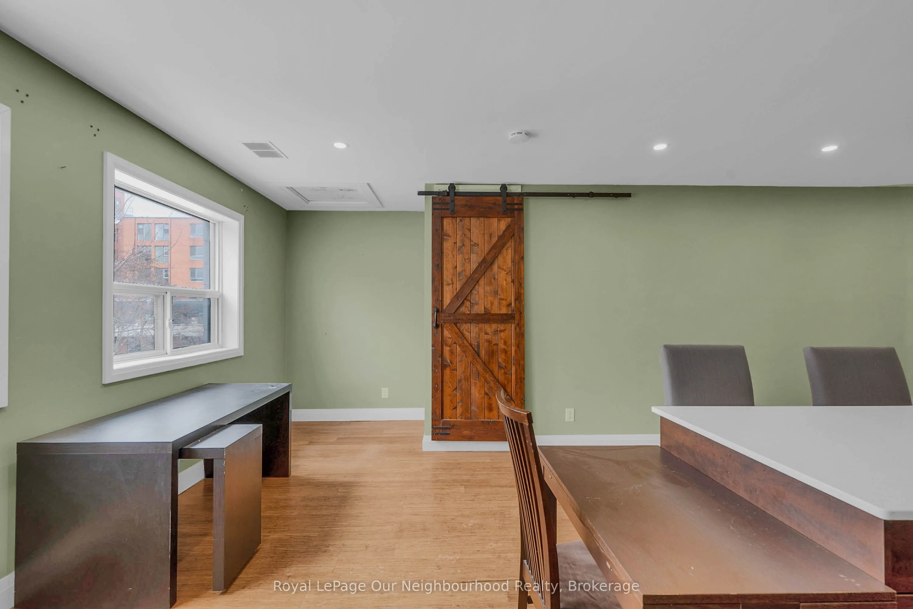 1224 King Street W #300
