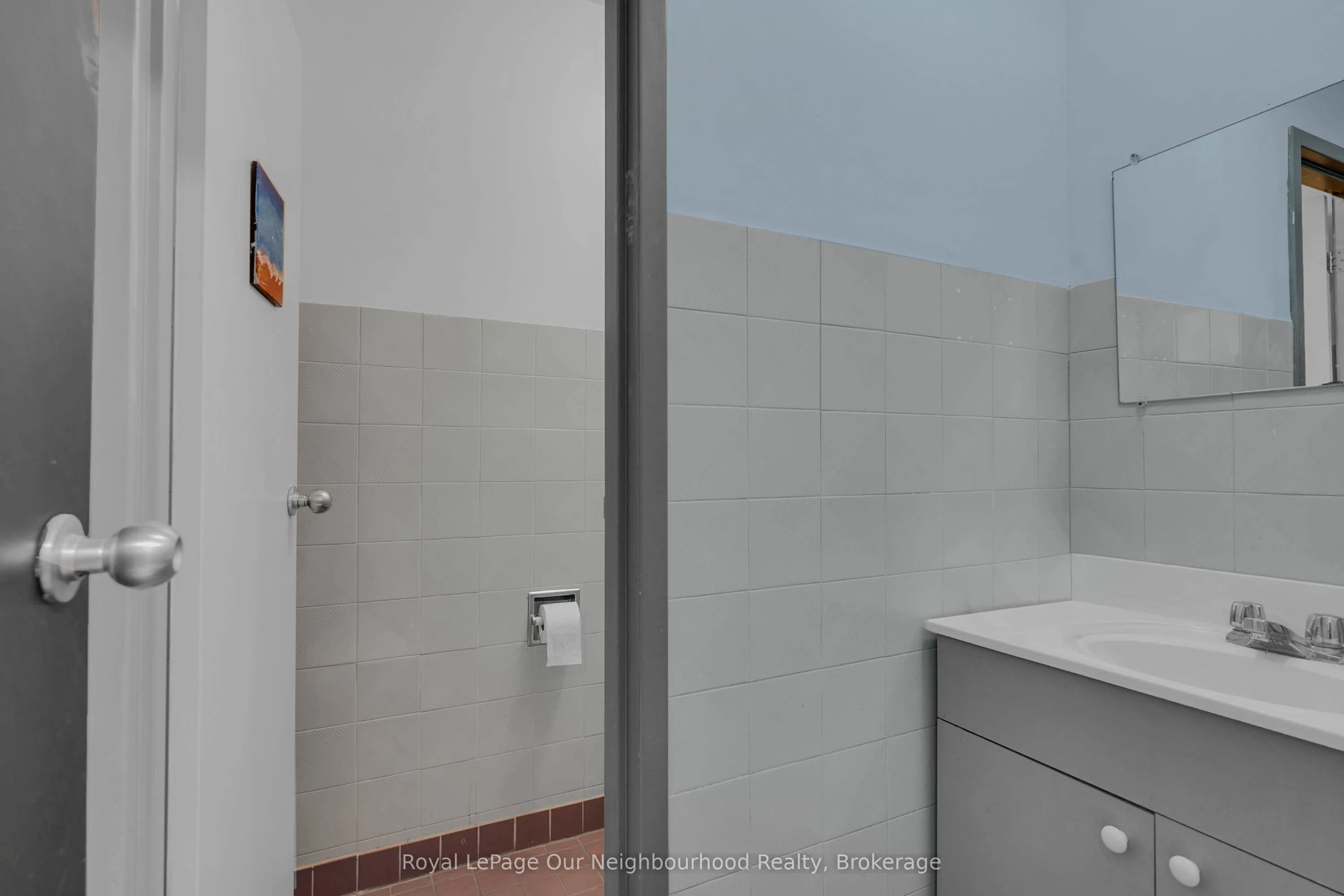 1224 King Street W #300