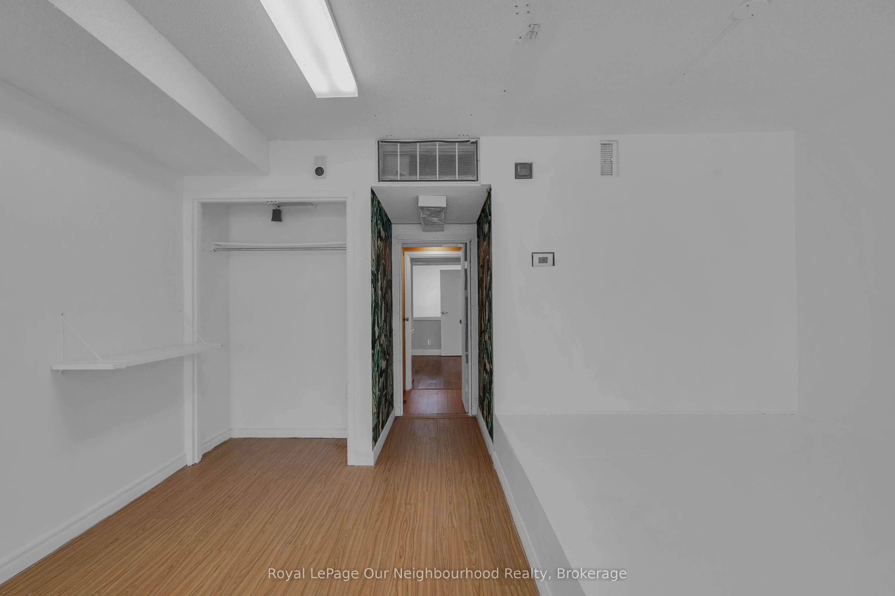 1224 King Street W #300