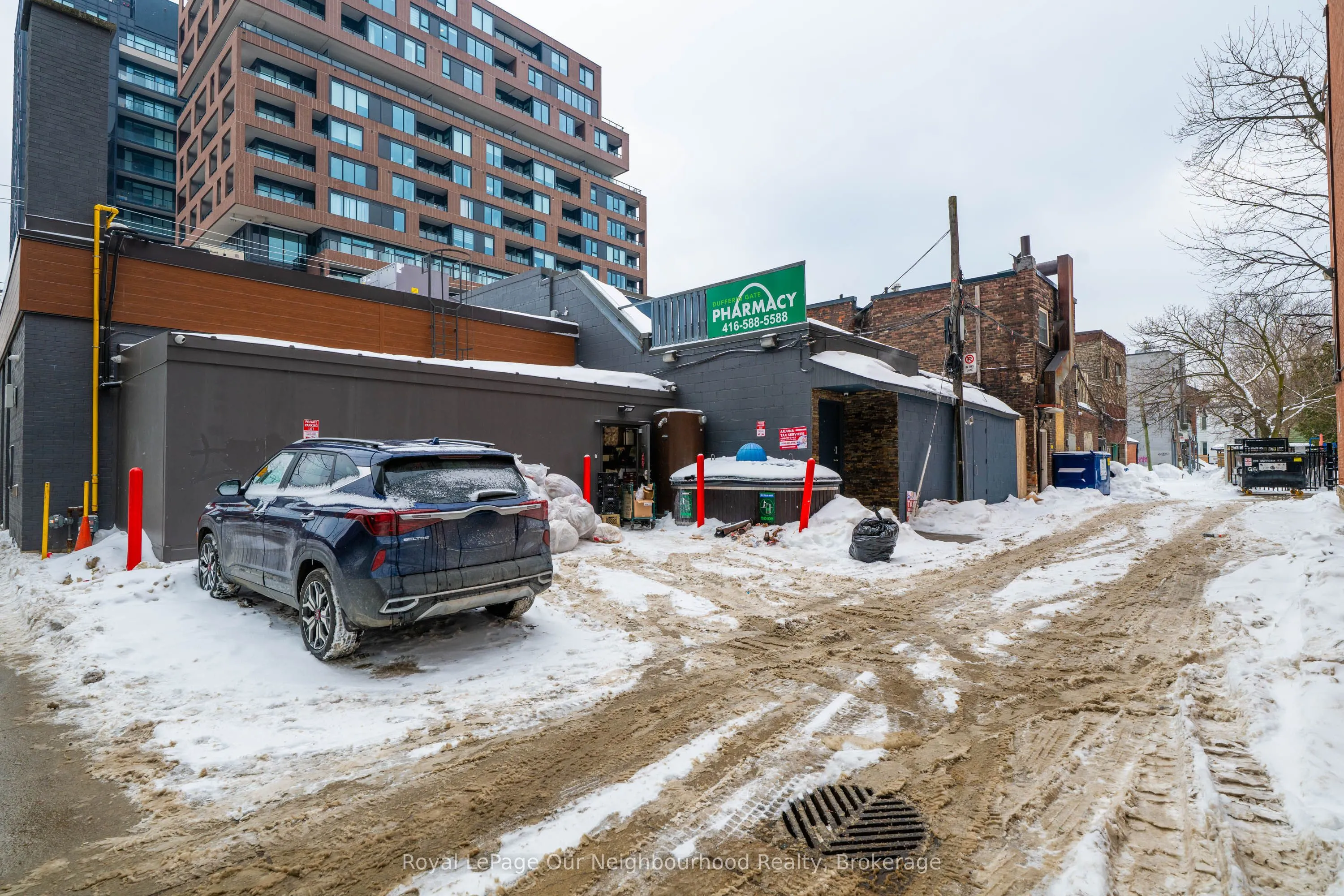 1224 King Street W #300