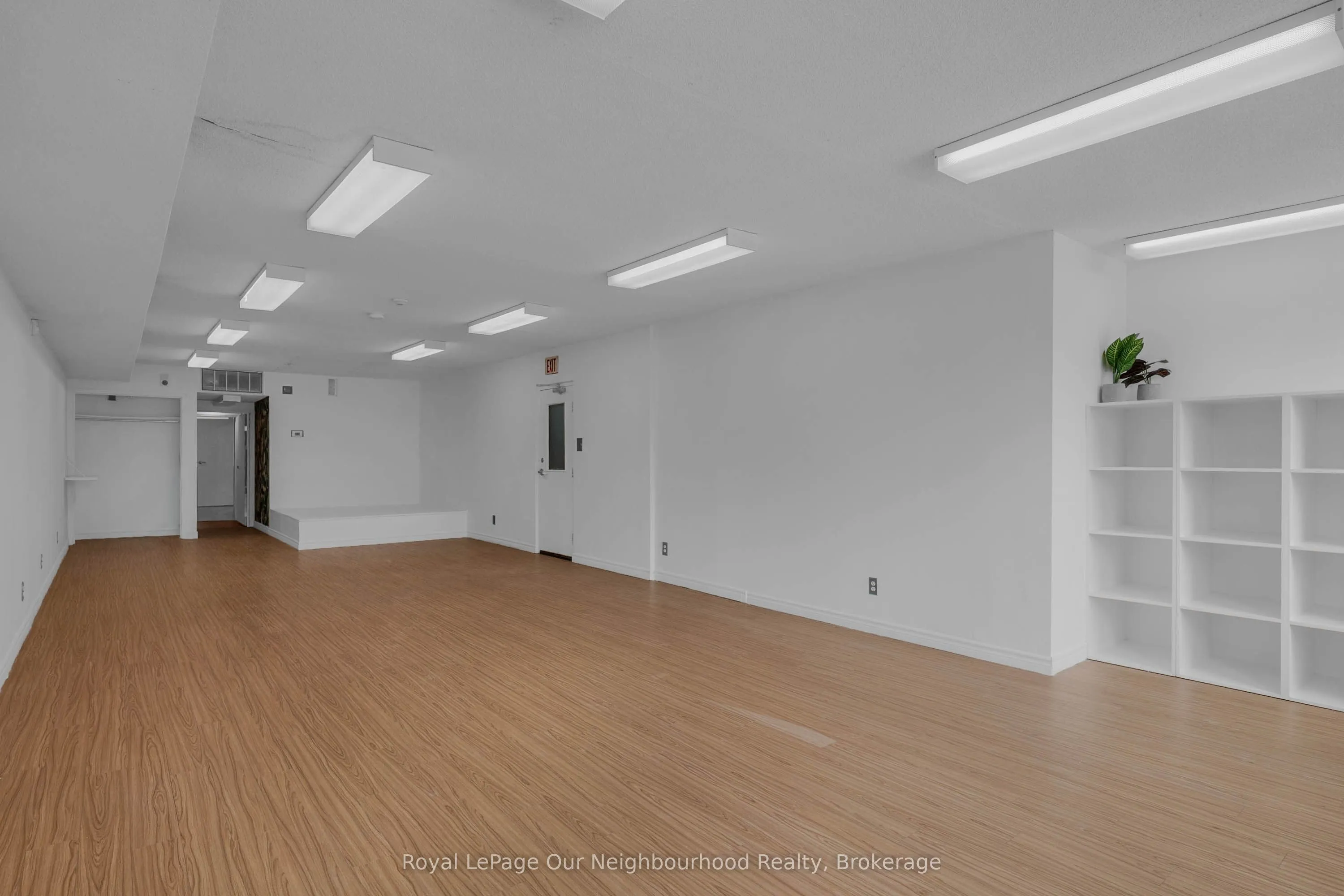 1224 King Street W #300