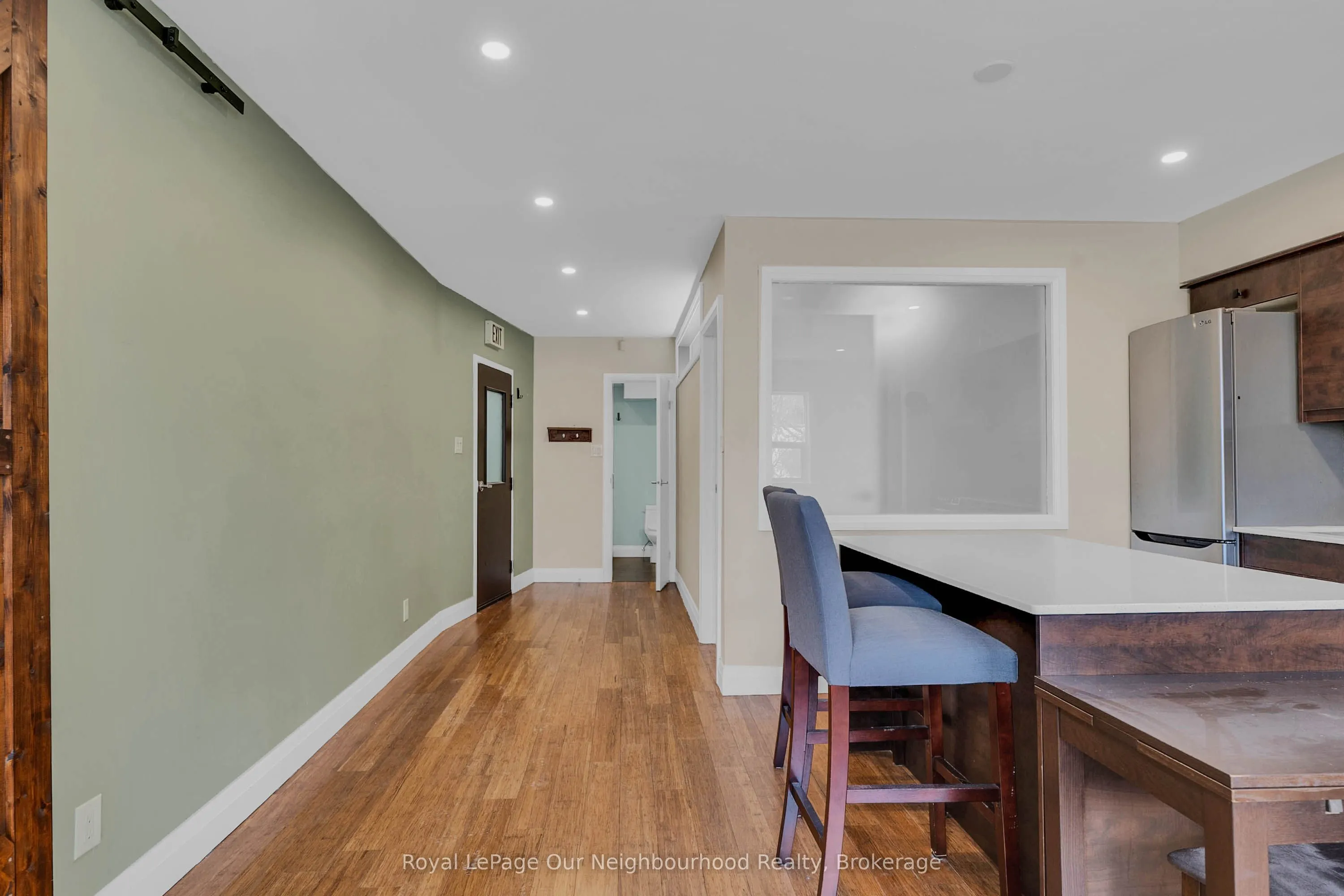 1224 King Street W #300
