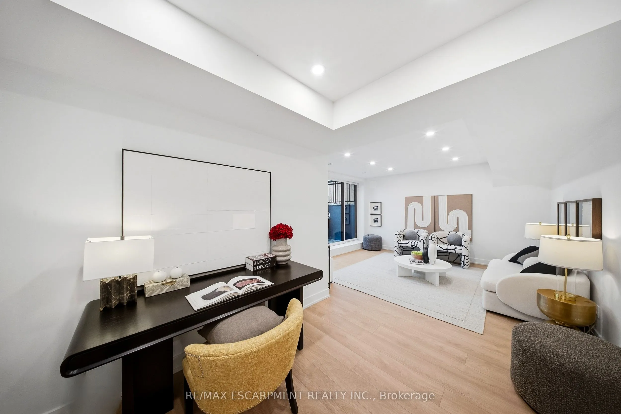 14 Kentroyal Drive
