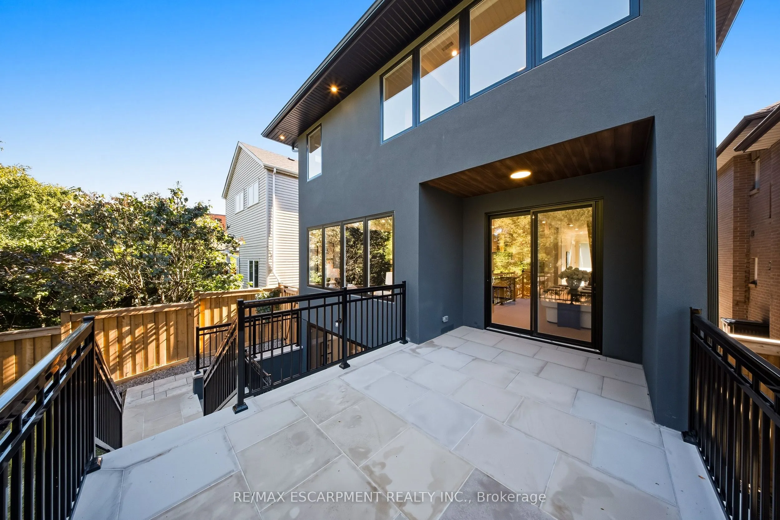 14 Kentroyal Drive