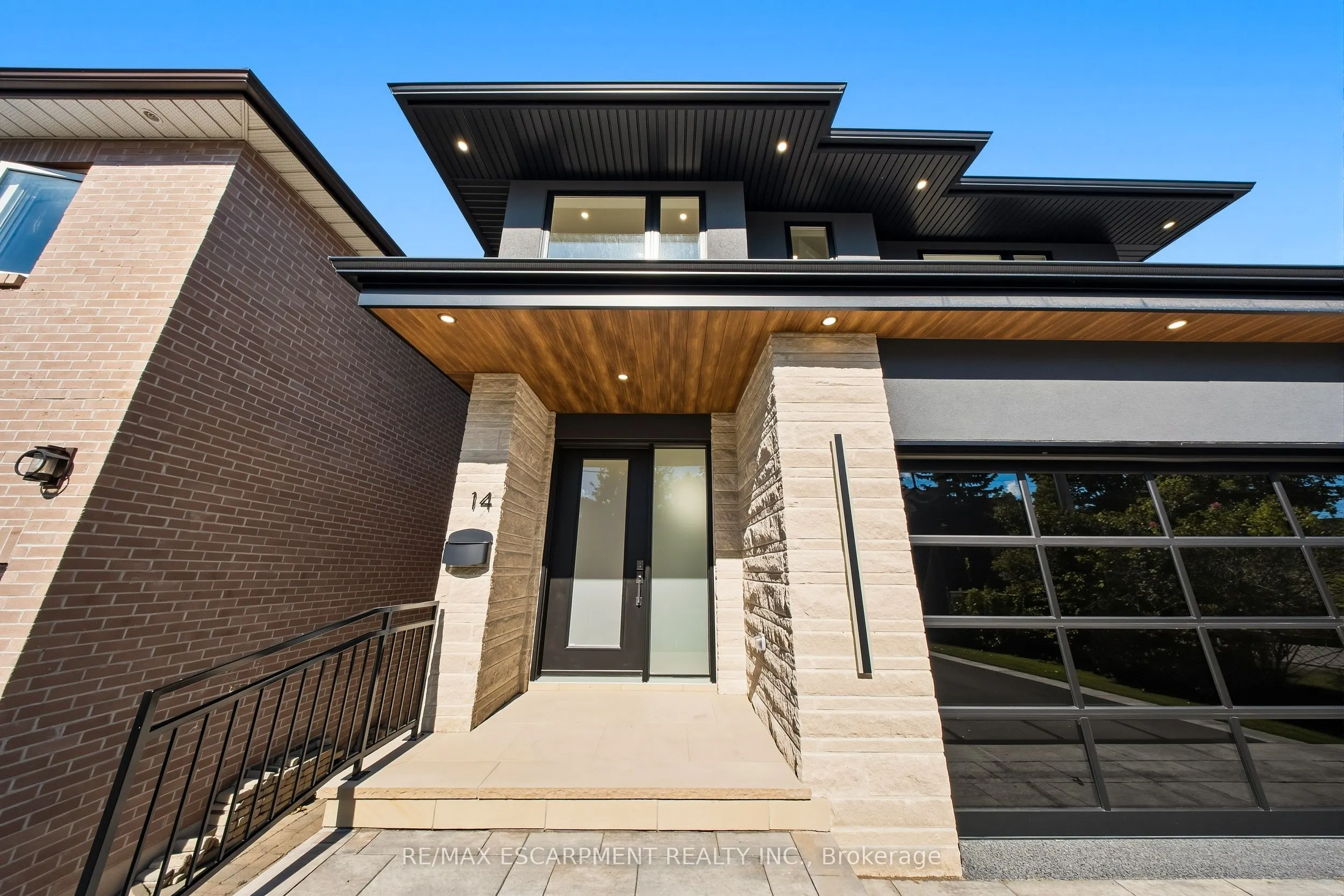 14 Kentroyal Drive