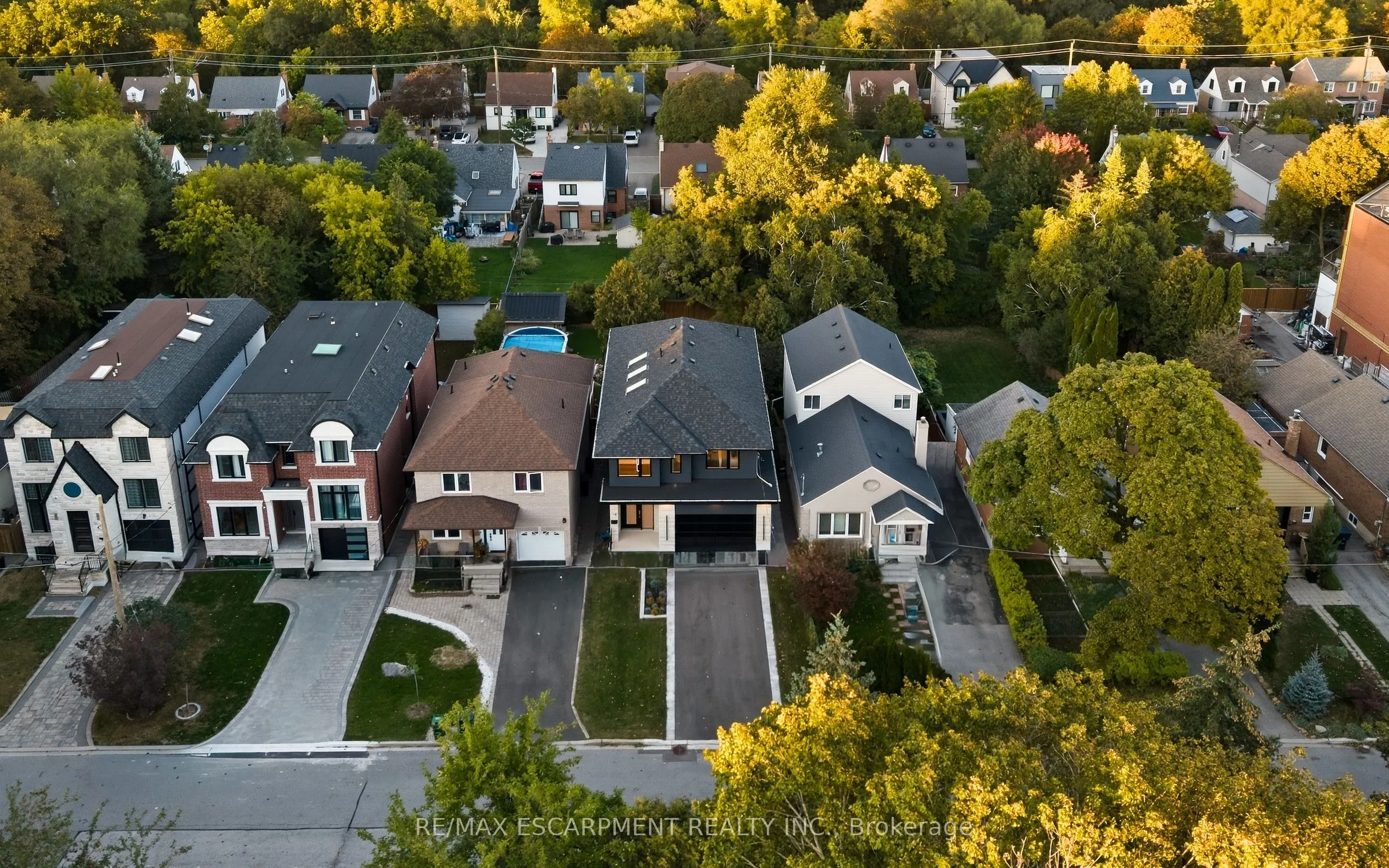 14 Kentroyal Drive