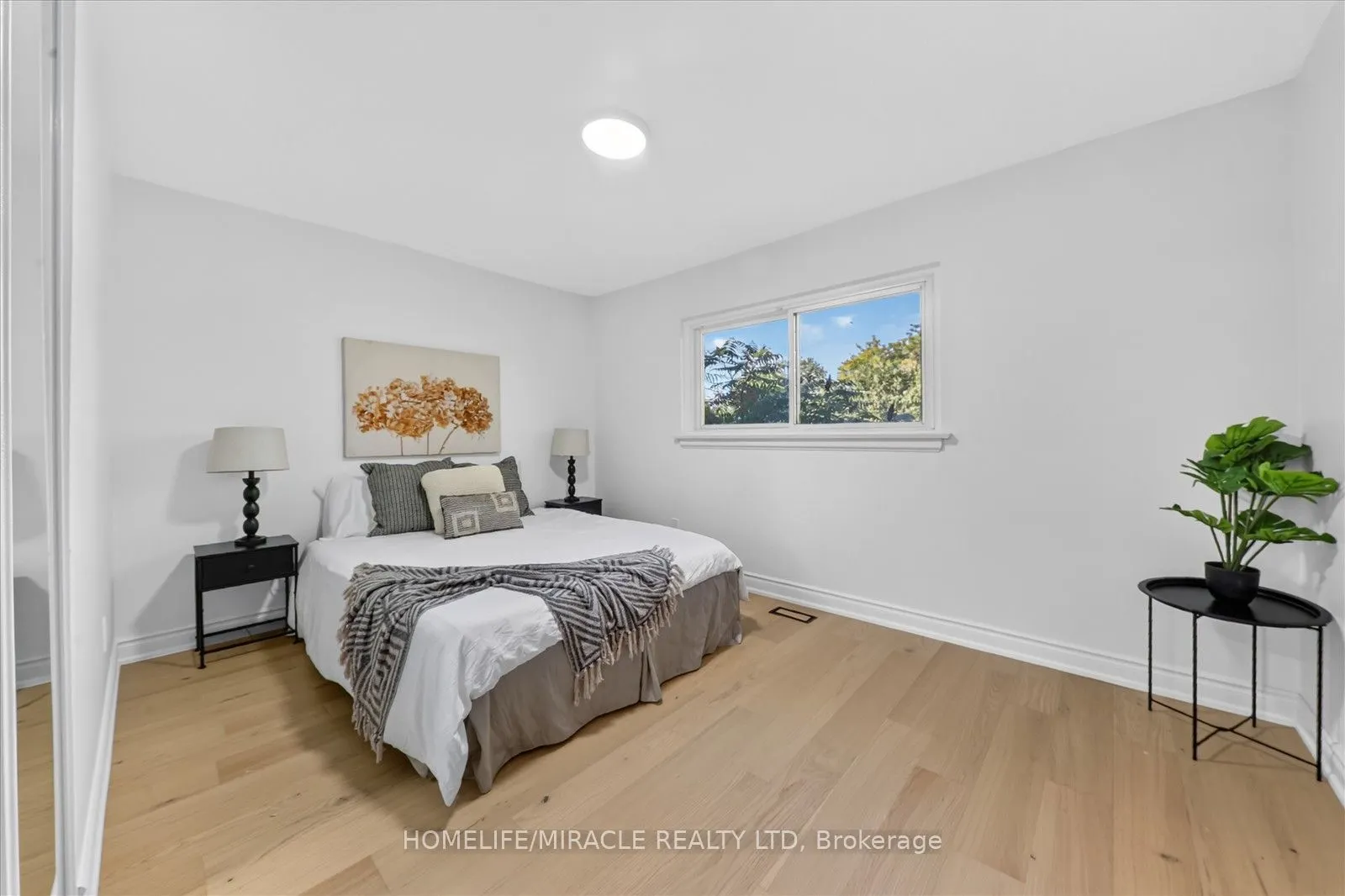 18 Elderfield Crescent