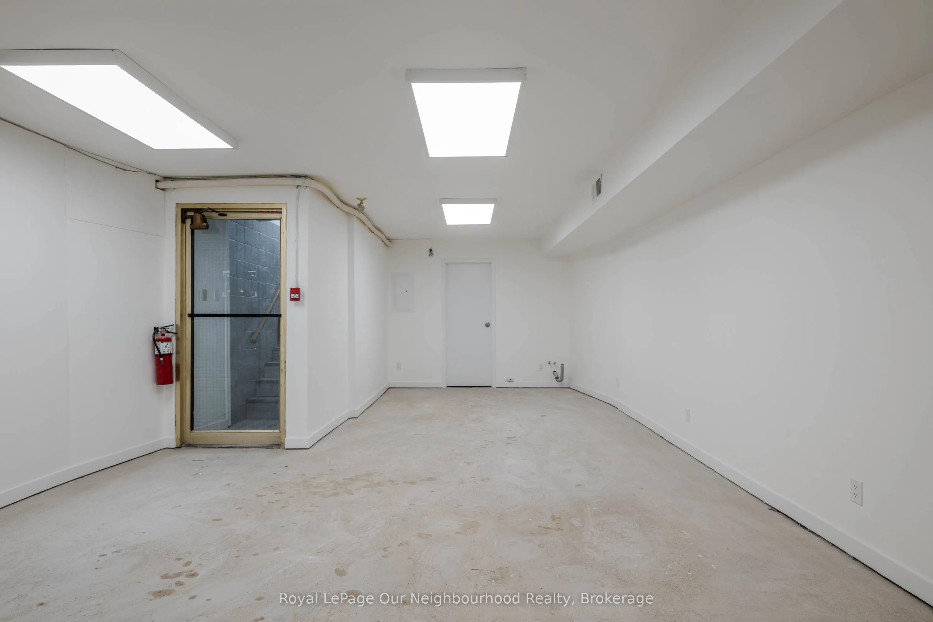 1224 King Street W #Lower Level