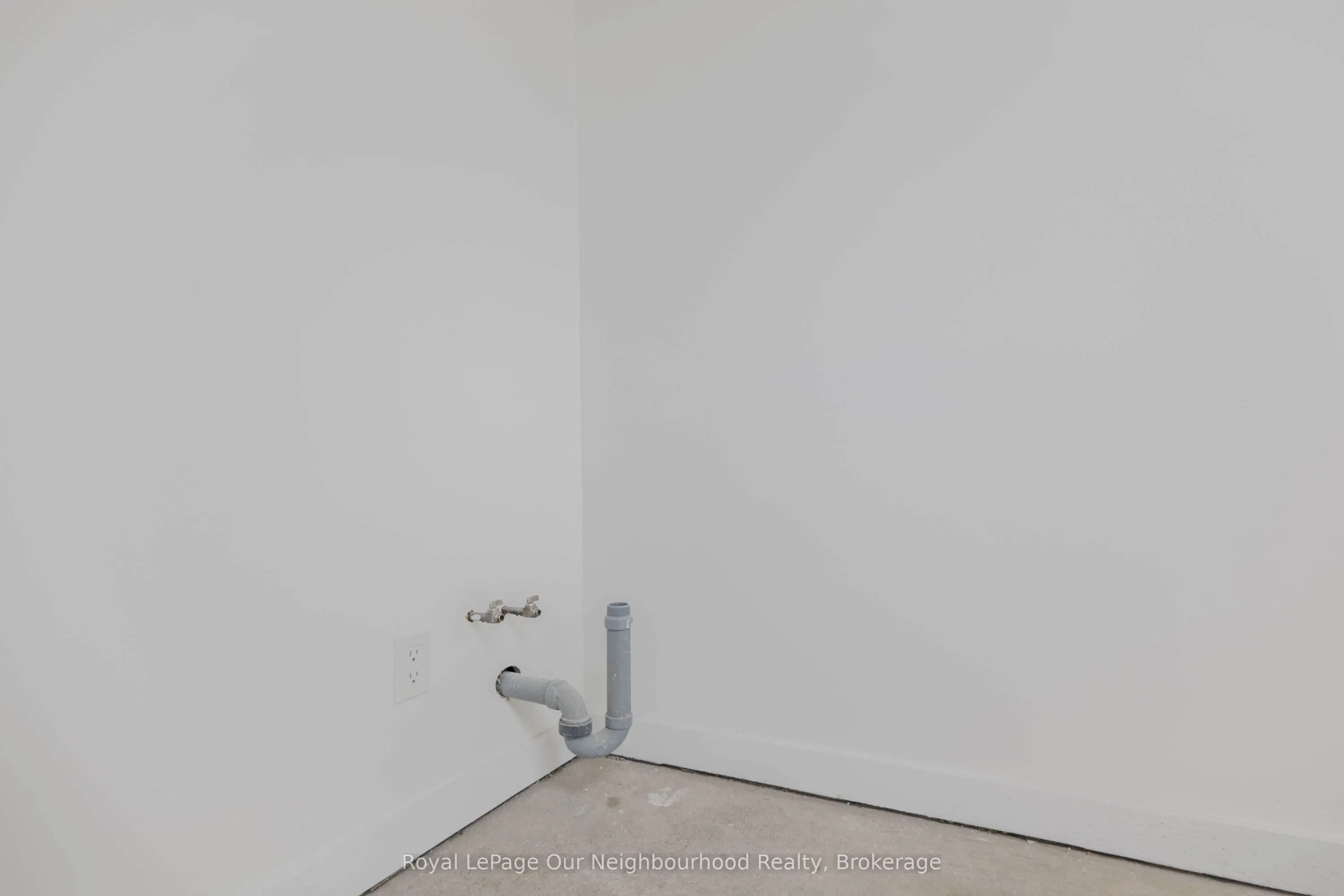 1224 King Street W #Lower Level