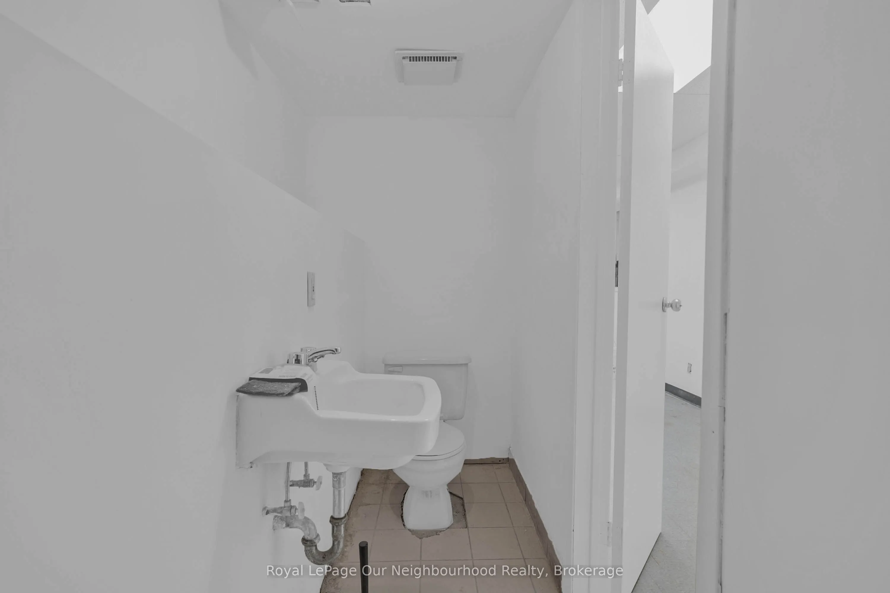 1224 King Street W #Lower Level