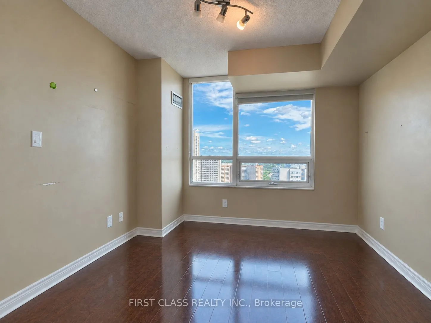 208 Enfield Place #2802