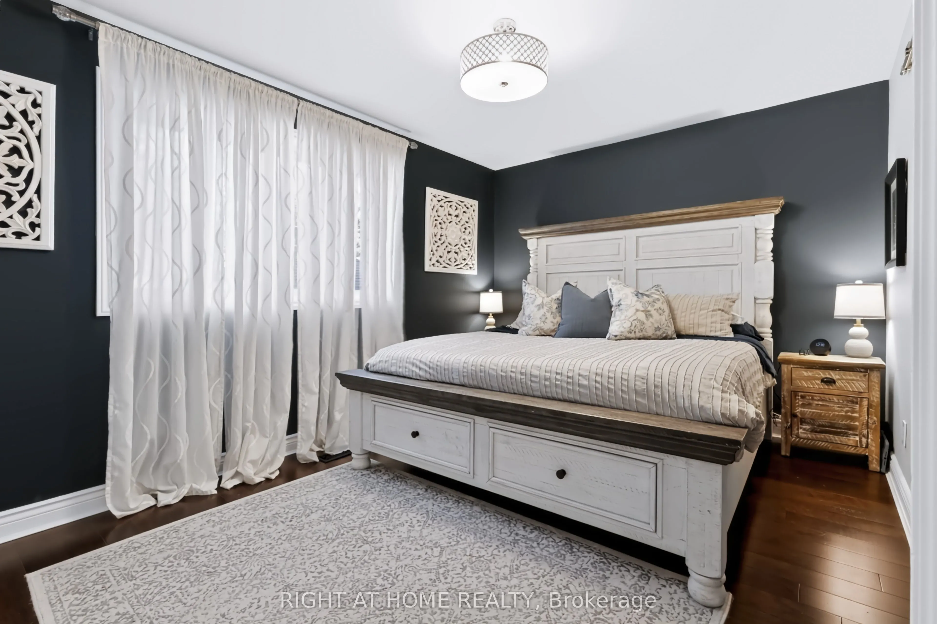 493 Forestwood Crescent