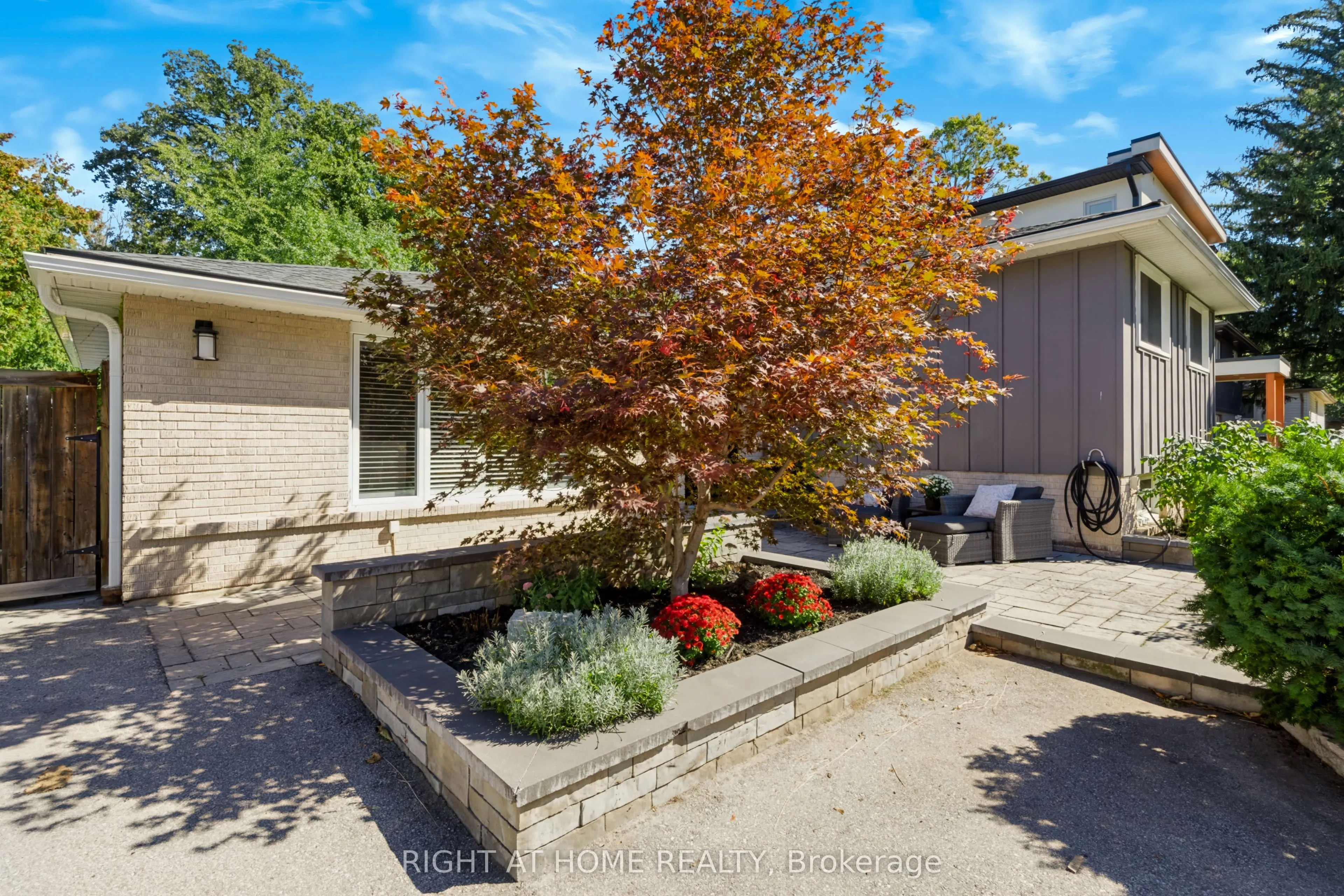493 Forestwood Crescent