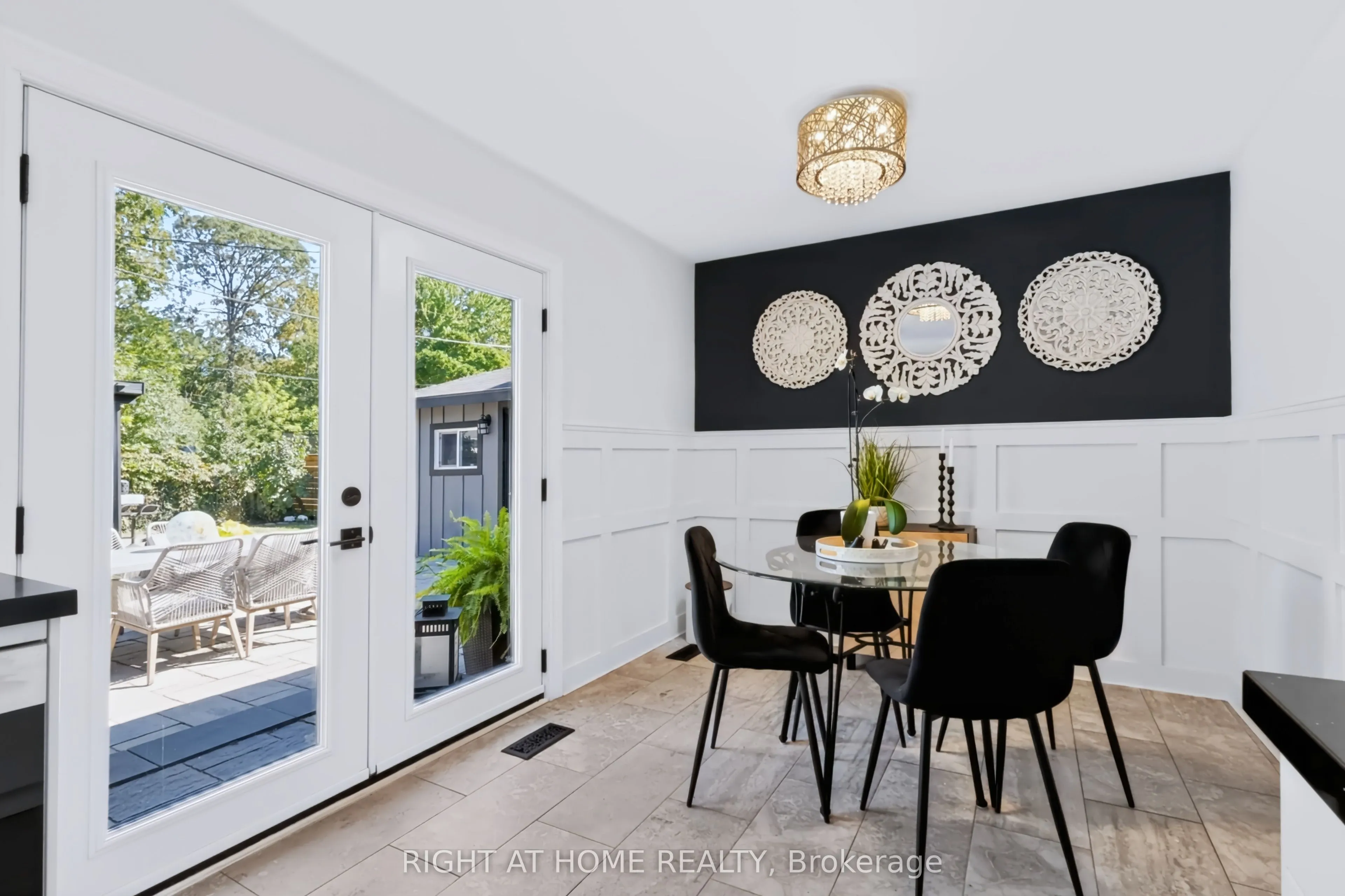 493 Forestwood Crescent