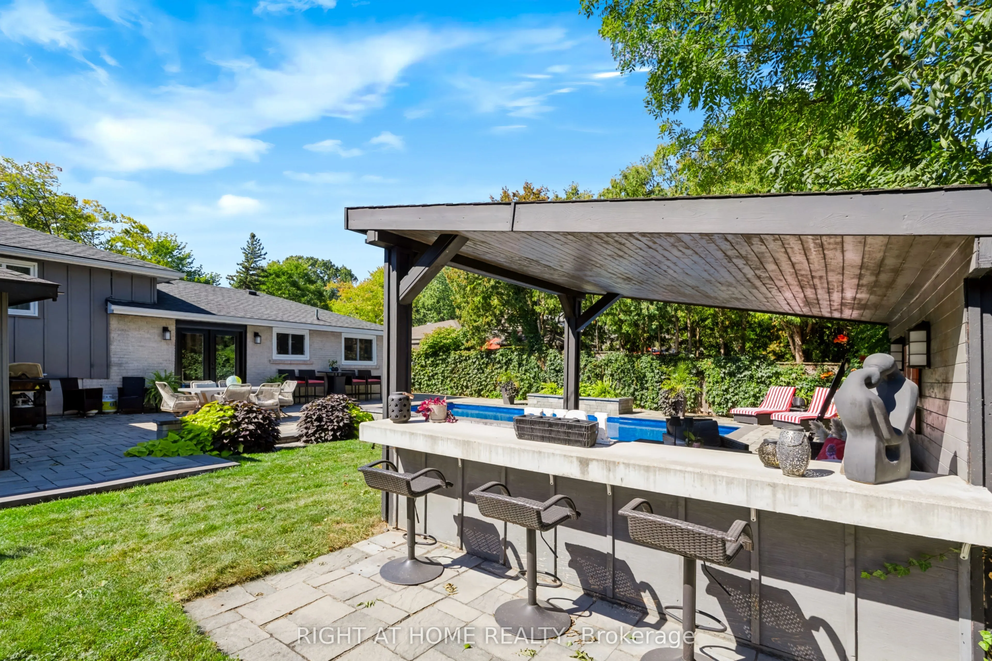 493 Forestwood Crescent