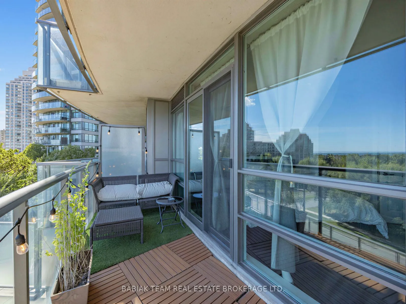 2230 Lake Shore Boulevard W #508