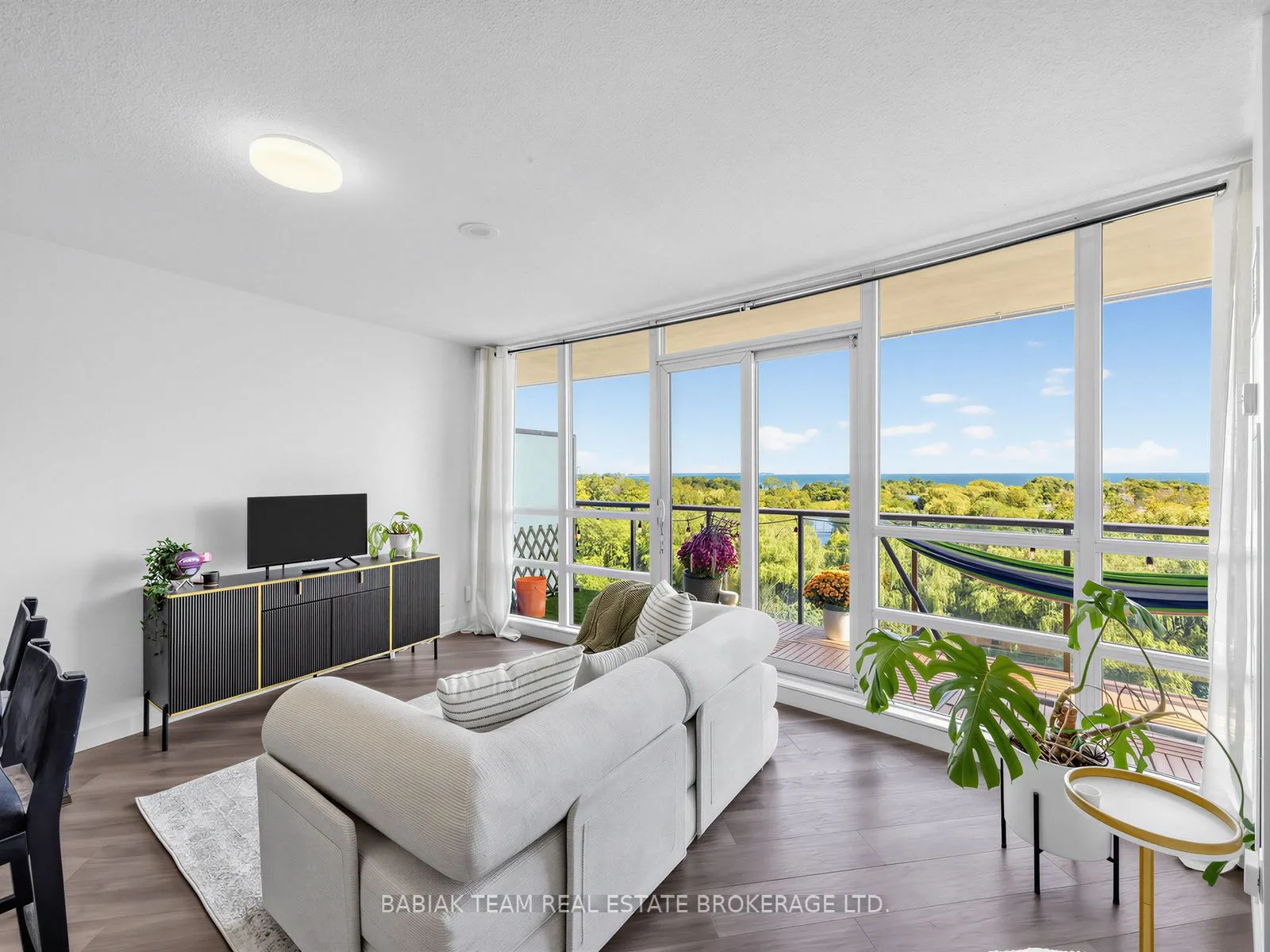 2230 Lake Shore Boulevard W #508