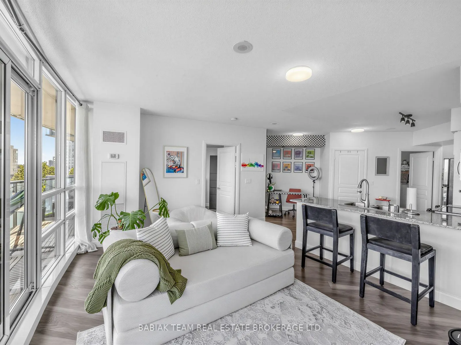 2230 Lake Shore Boulevard W #508