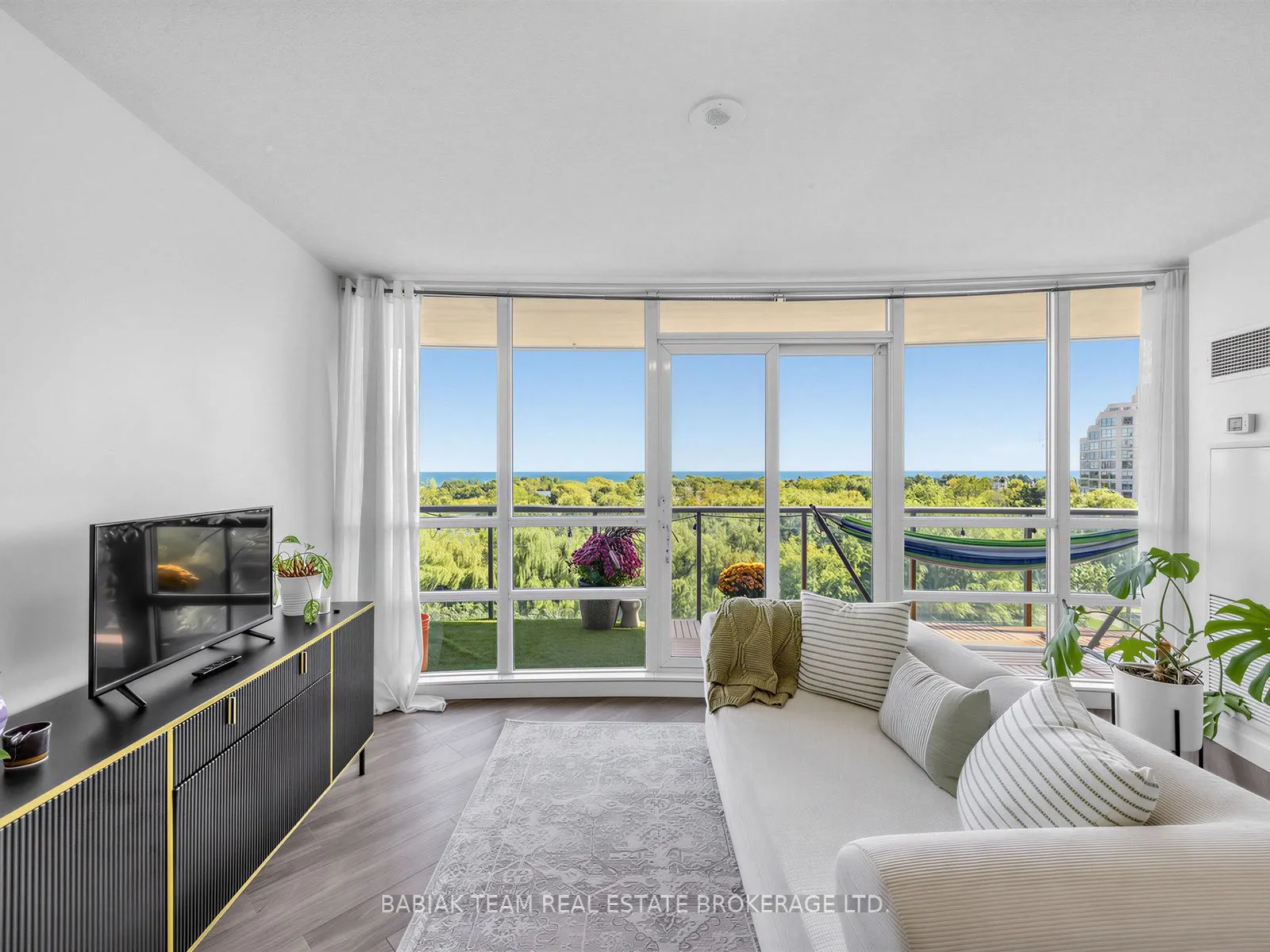 2230 Lake Shore Boulevard W #508