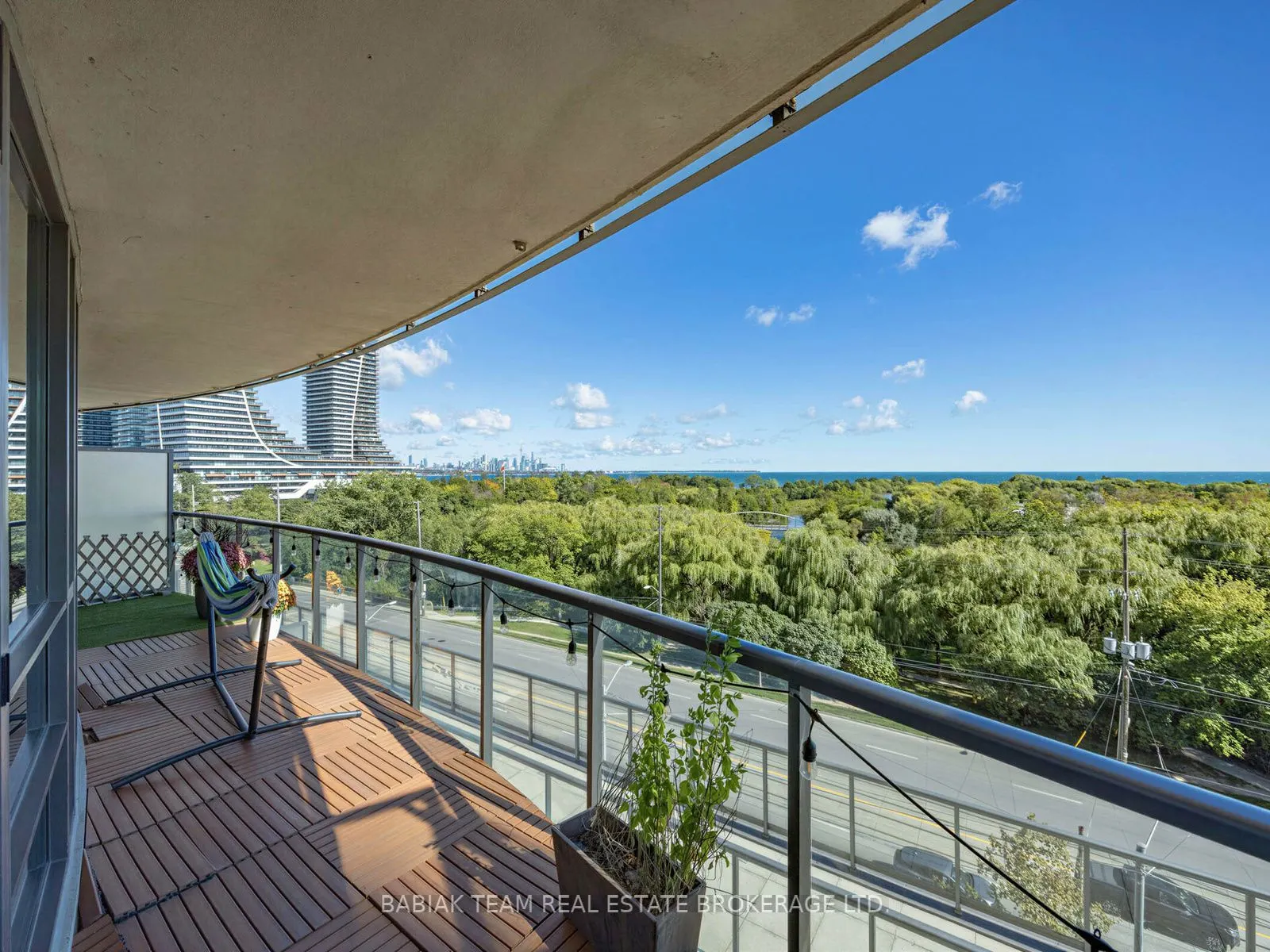 2230 Lake Shore Boulevard W #508
