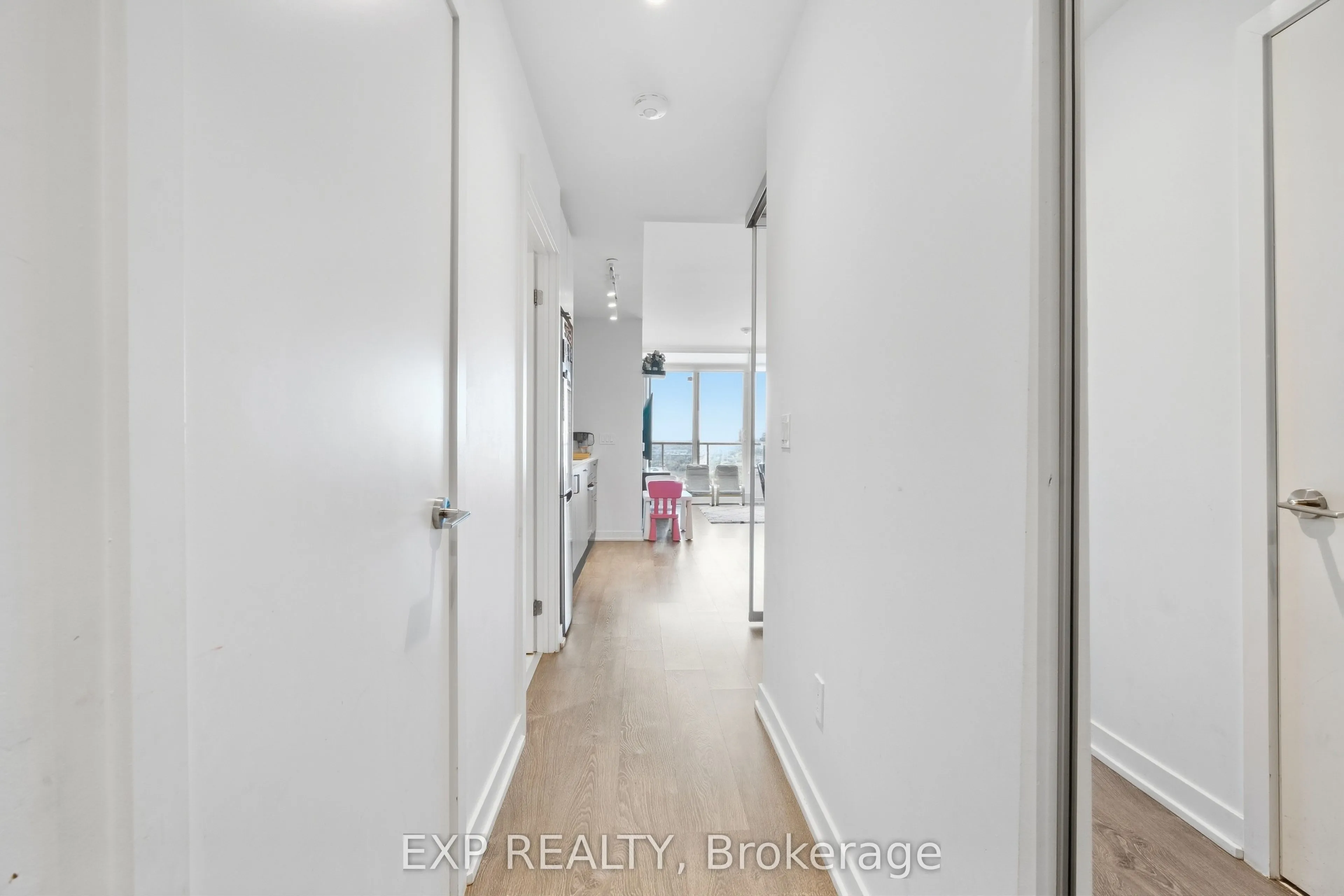 1928 Lake Shore Boulevard W #1712