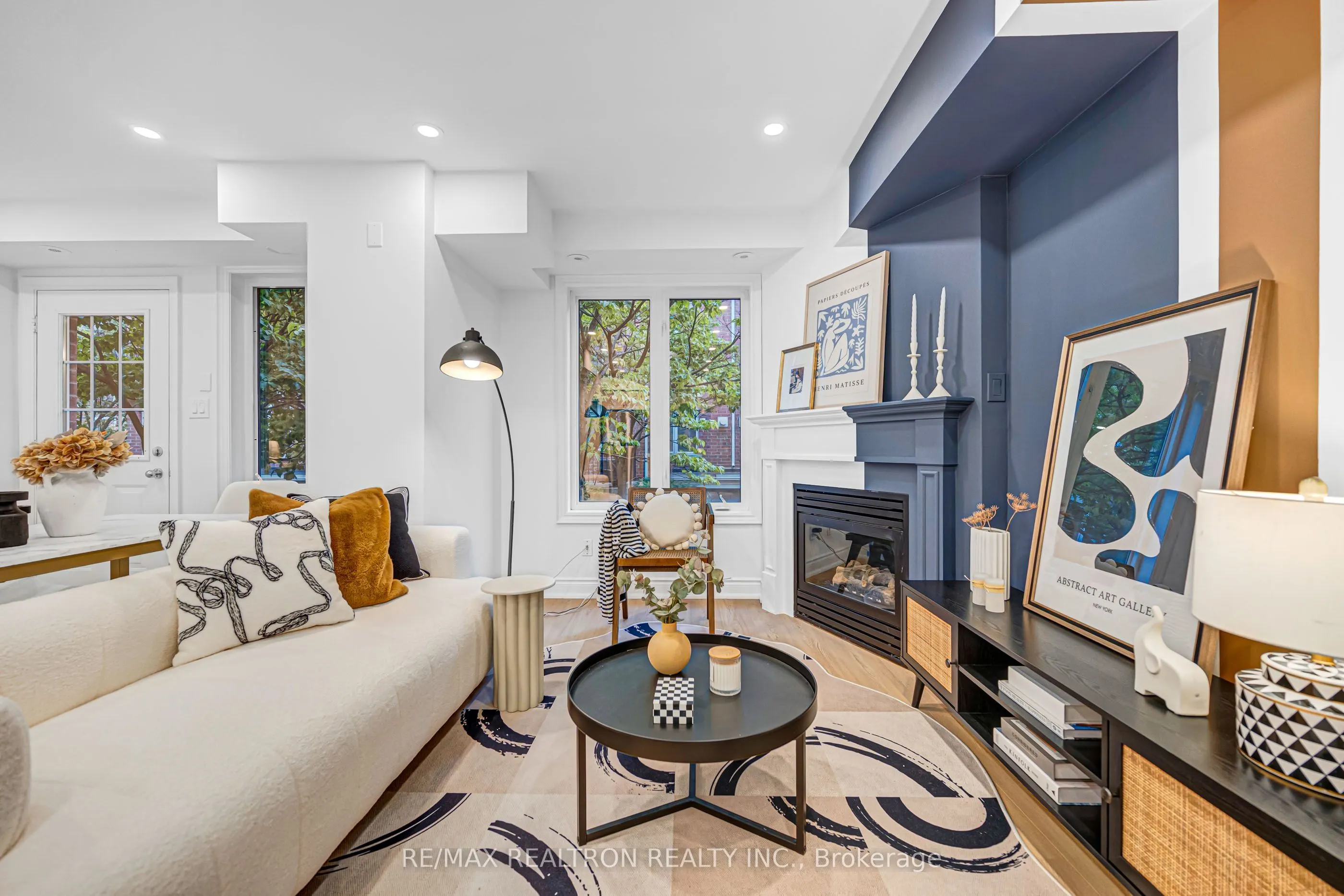 50 Joe Shuster Way #205