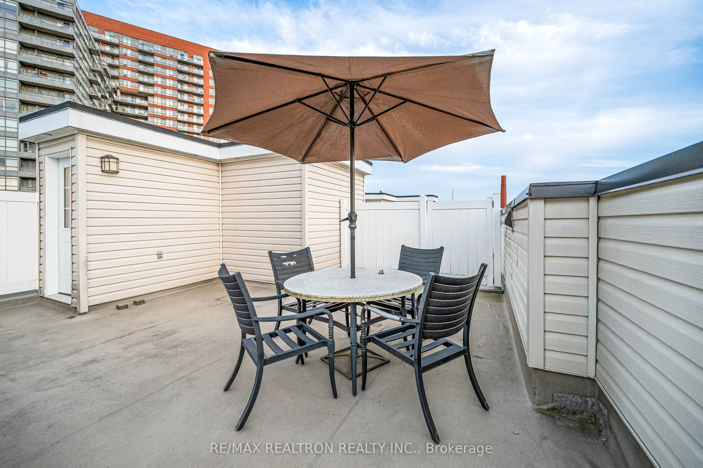 50 Joe Shuster Way #205