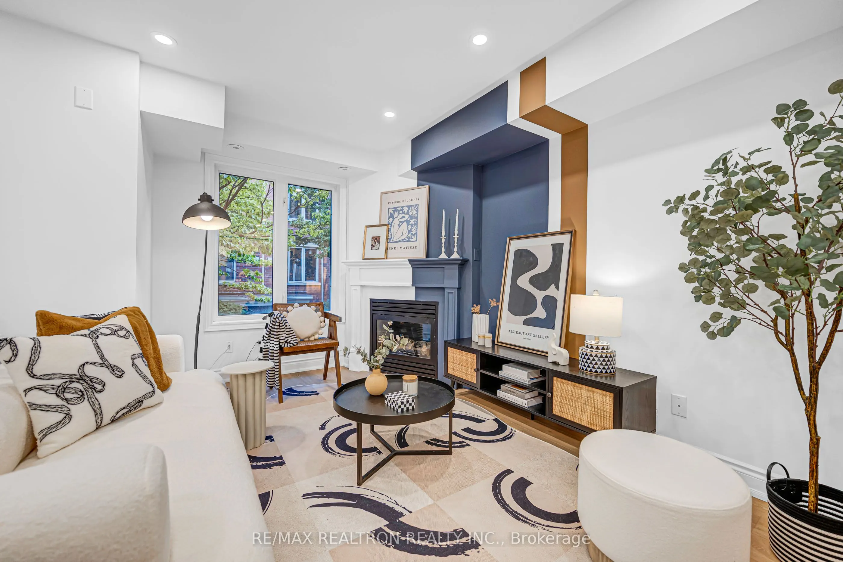 50 Joe Shuster Way #205