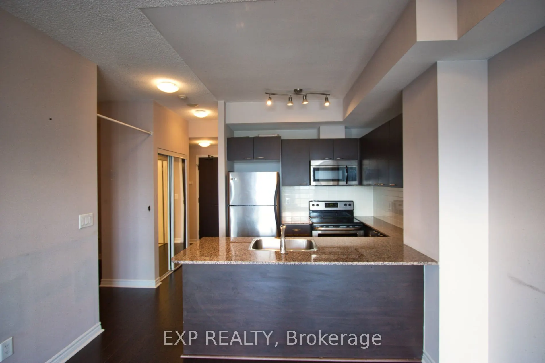 385 PRINCE OF WALES Drive #2304