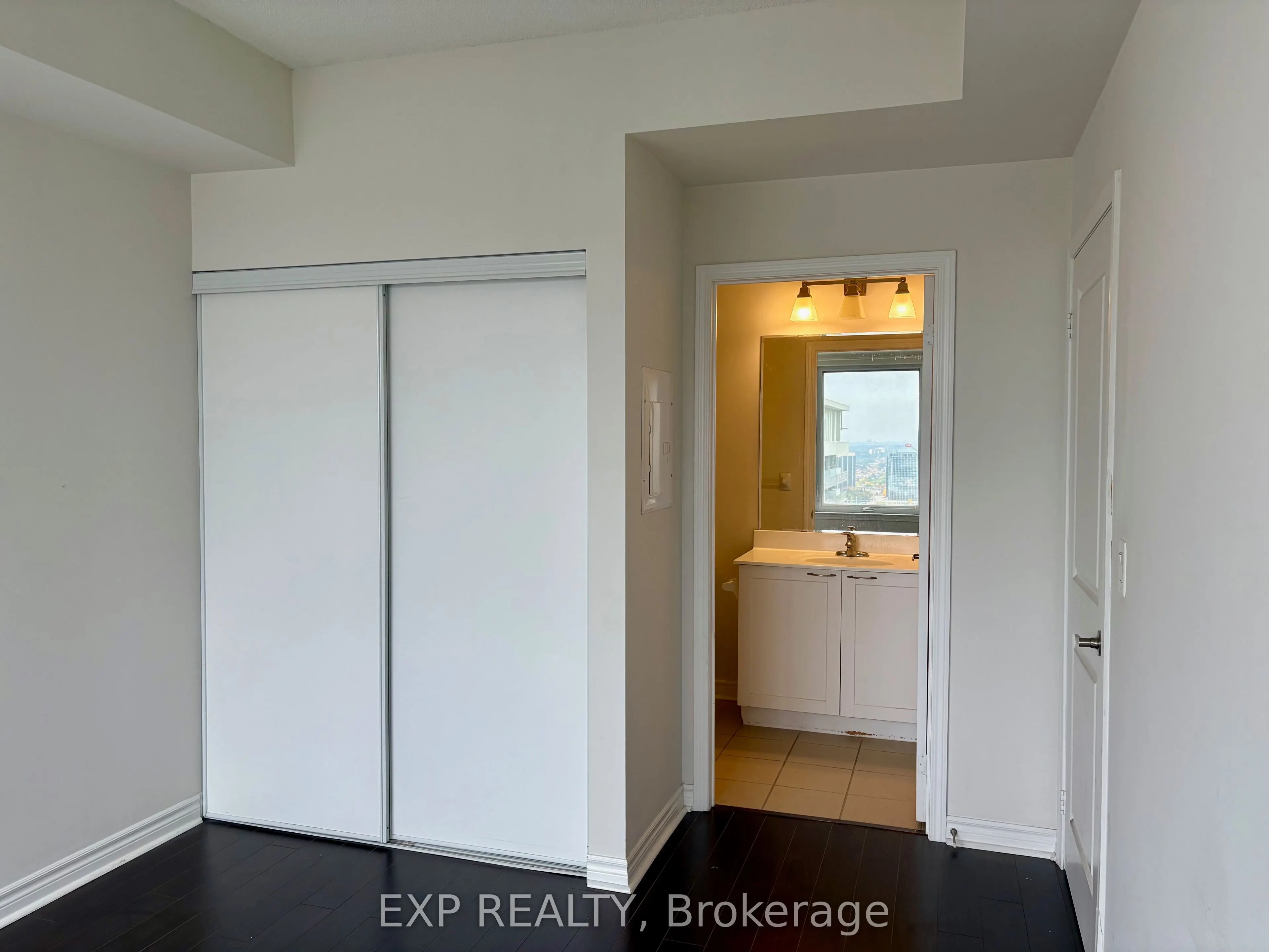 385 PRINCE OF WALES Drive #2304