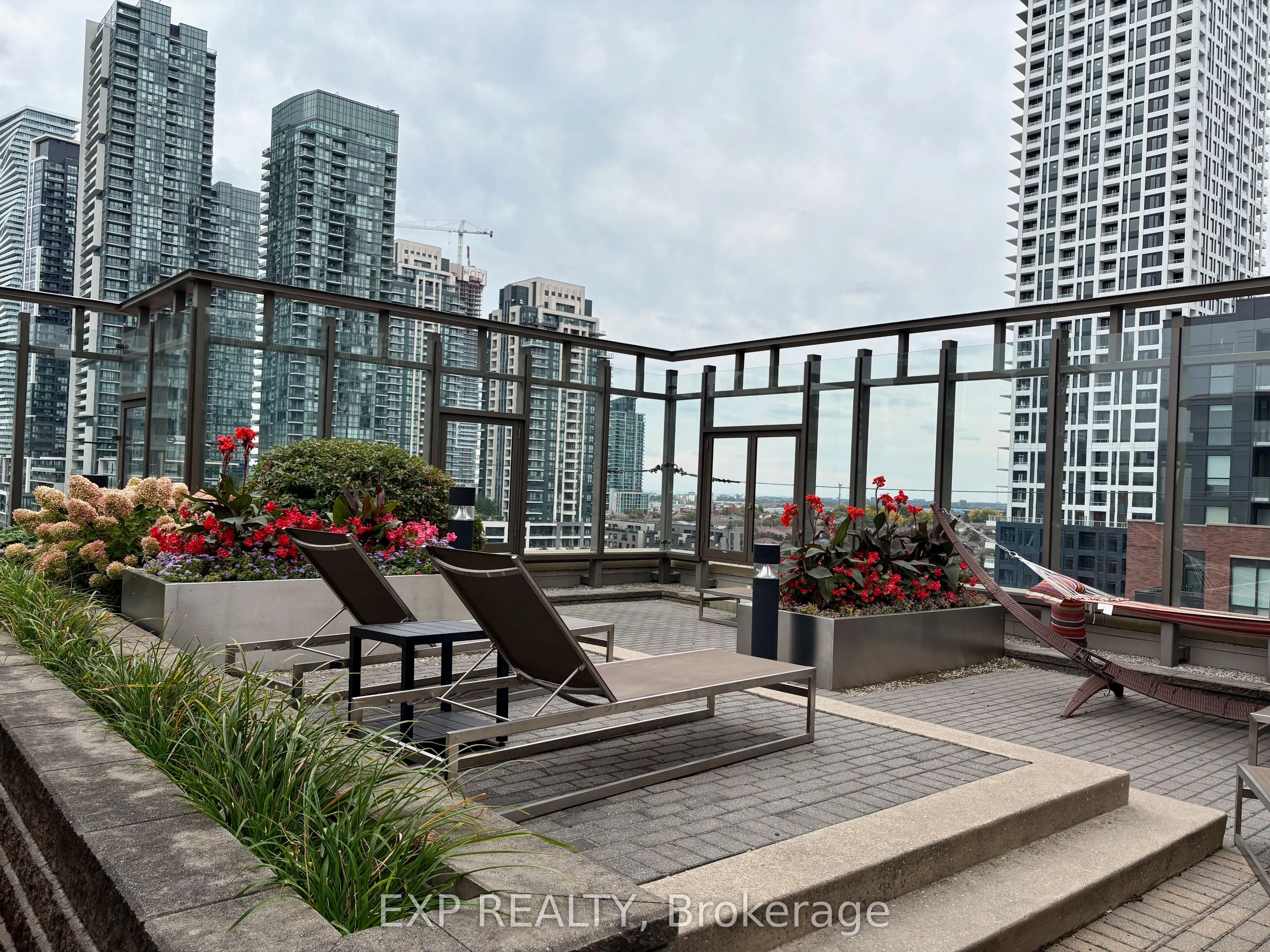 385 PRINCE OF WALES Drive #2304