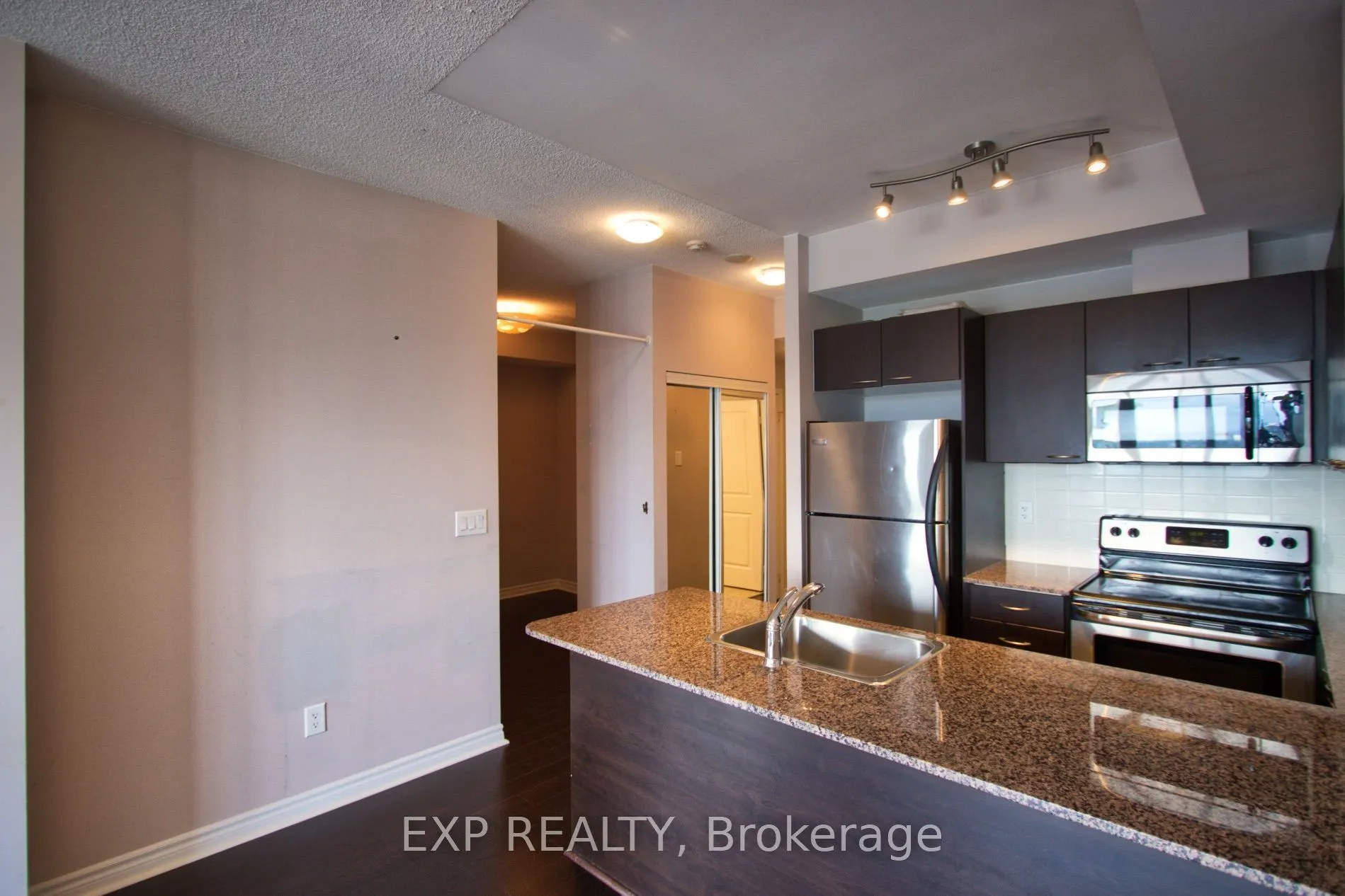 385 PRINCE OF WALES Drive #2304